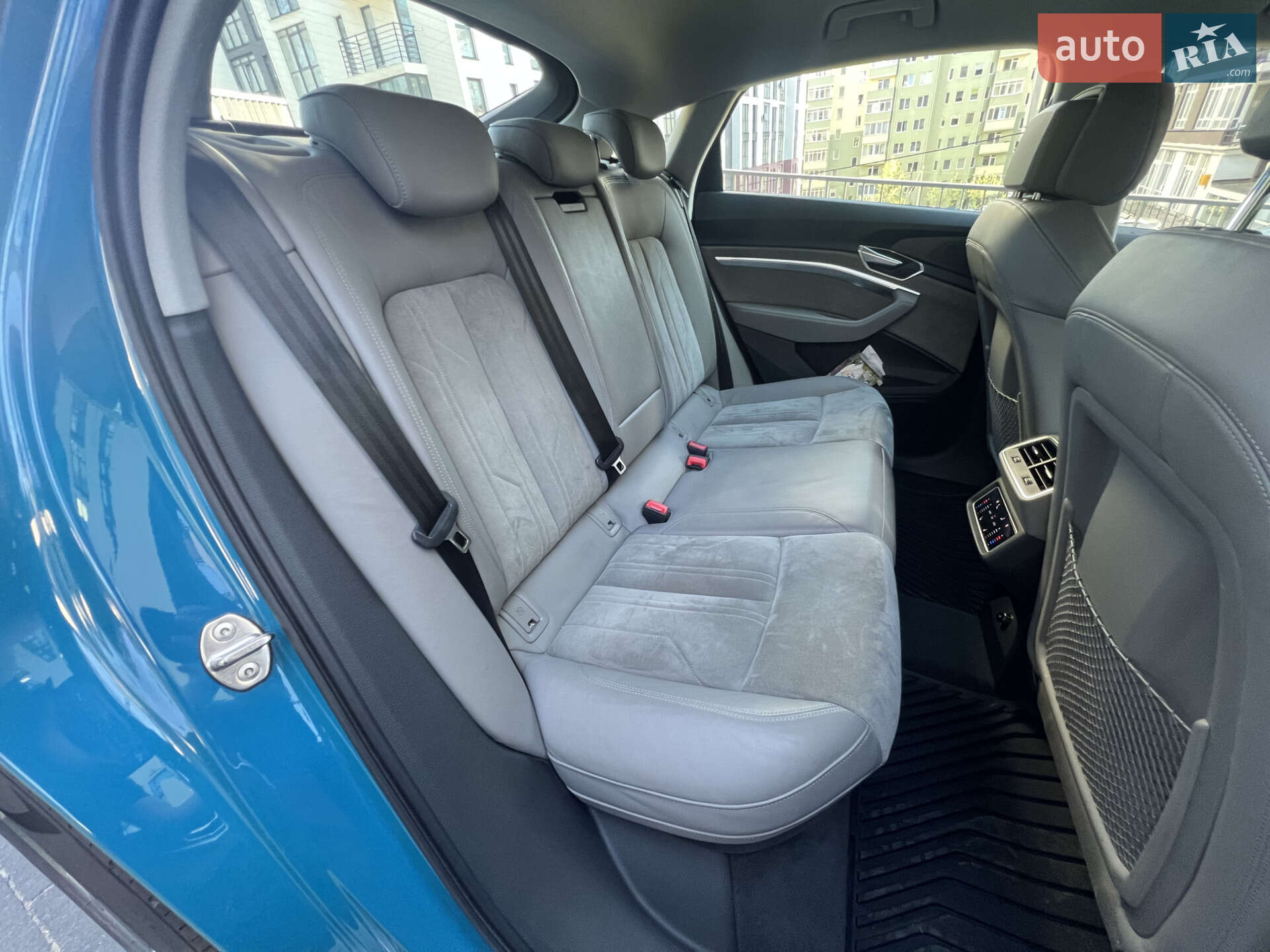Audi e-tron Sportback 2020 VIN WAUZZZGE7LB037085 фото оголошення 9 з 47