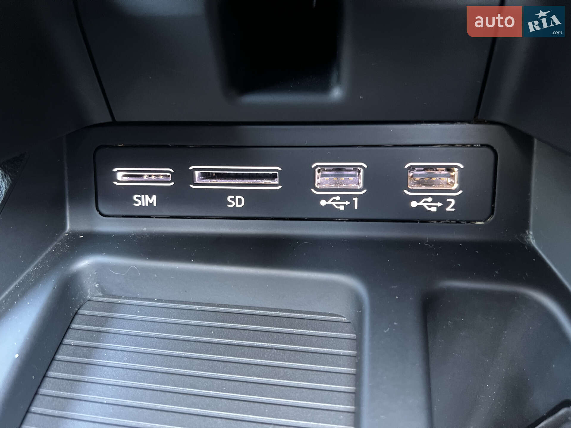 Audi e-tron Sportback 2020 VIN WAUZZZGE7LB037085 фото оголошення 29 з 47