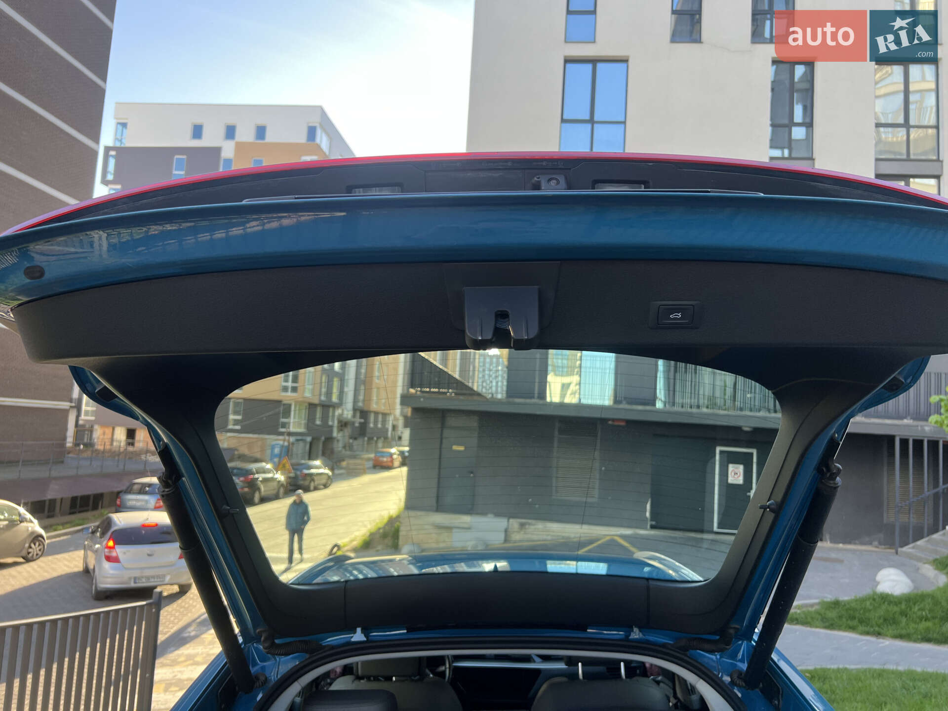 Audi e-tron Sportback 2020 VIN WAUZZZGE7LB037085 фото оголошення 35 з 47