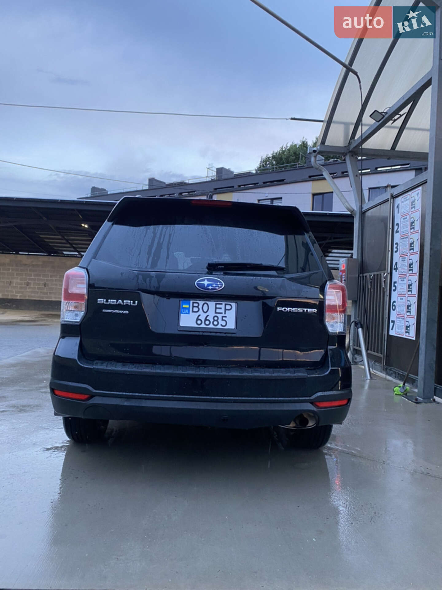 Subaru Forester 2017 VIN JF2SJAGC6JH528819 фото оголошення 18 з 20