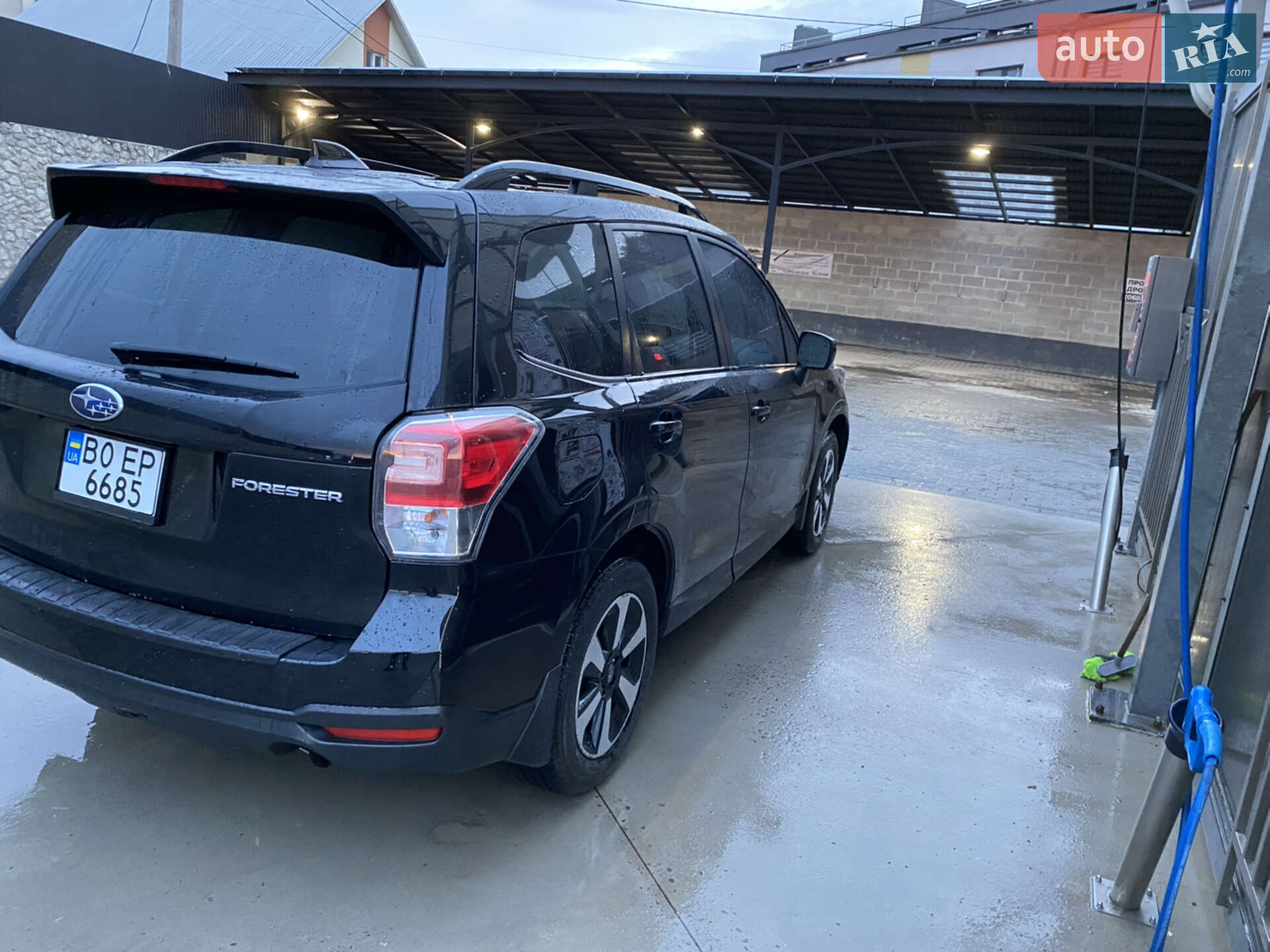 Subaru Forester 2017 VIN JF2SJAGC6JH528819 фото оголошення 17 з 20