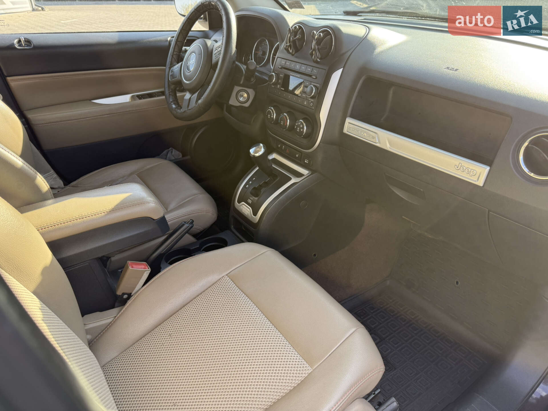 Jeep Compass 2014 VIN 1C4NJDEB6ED760521 фото оголошення 33 з 37