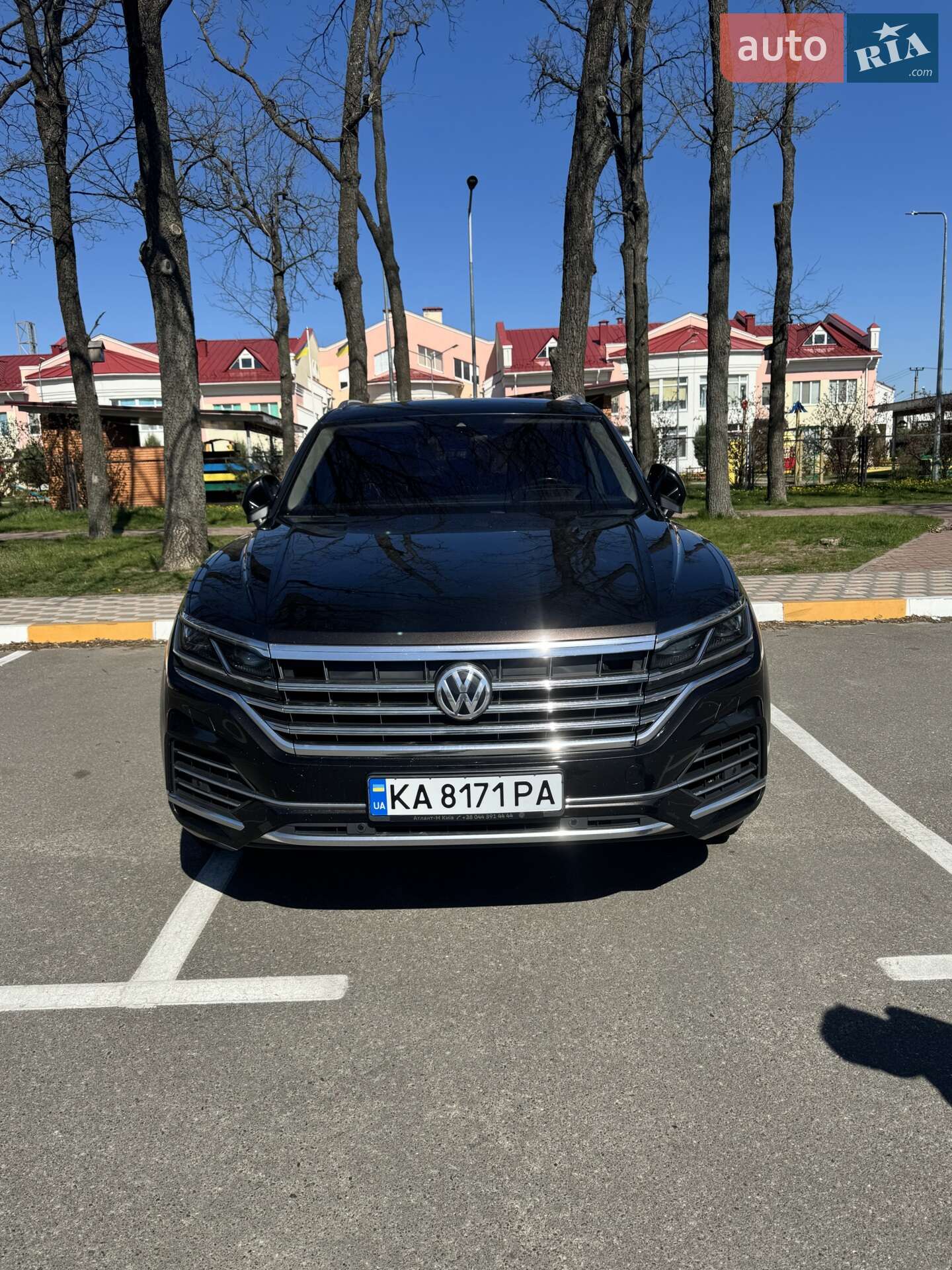Volkswagen Touareg 2018 VIN WVGZZZCRZJD002084 фото оголошення 2 з 60