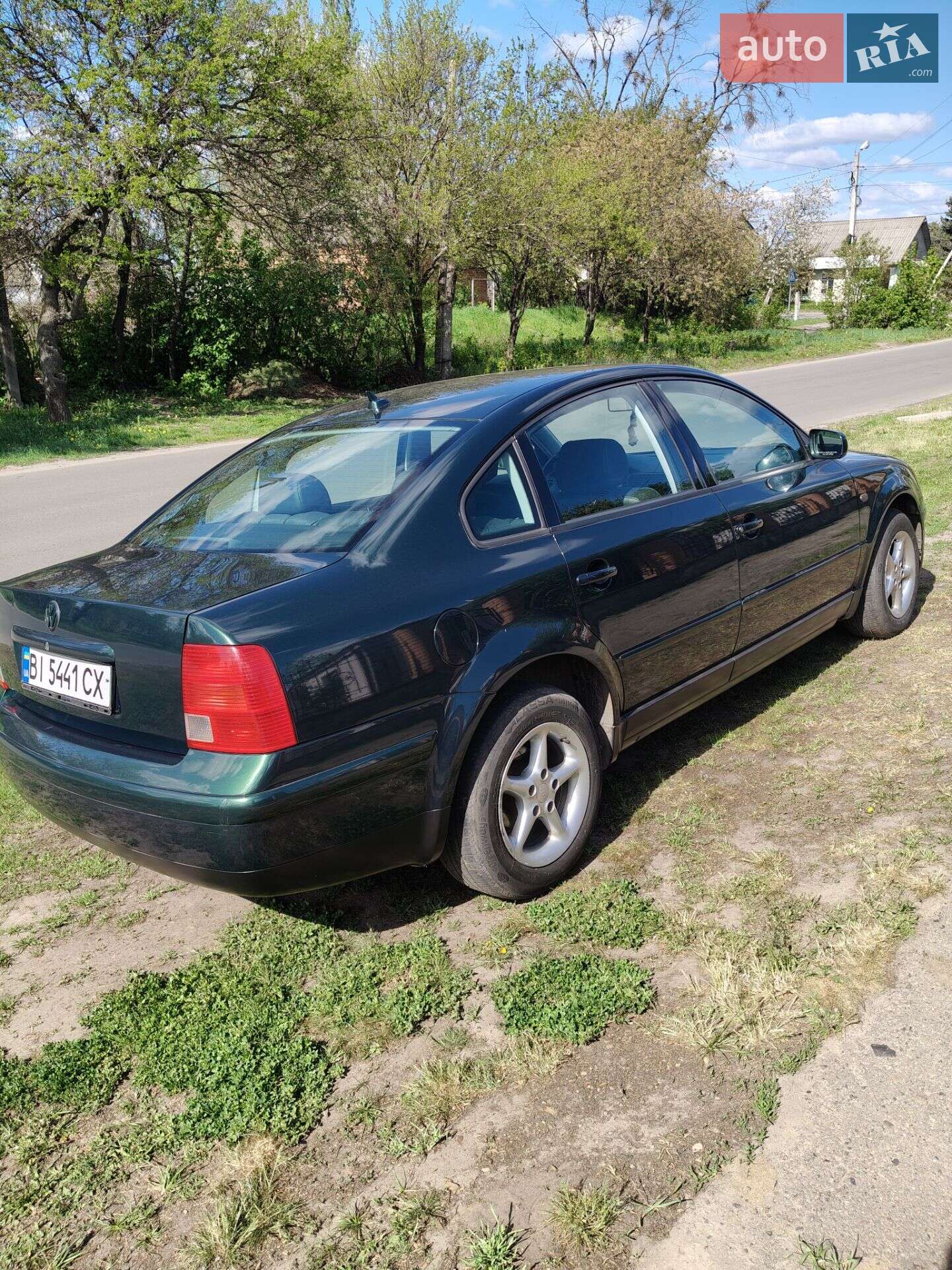 Volkswagen Passat 1997 VIN WVWZZZ3BZVE084148 фото оголошення 3 з 16