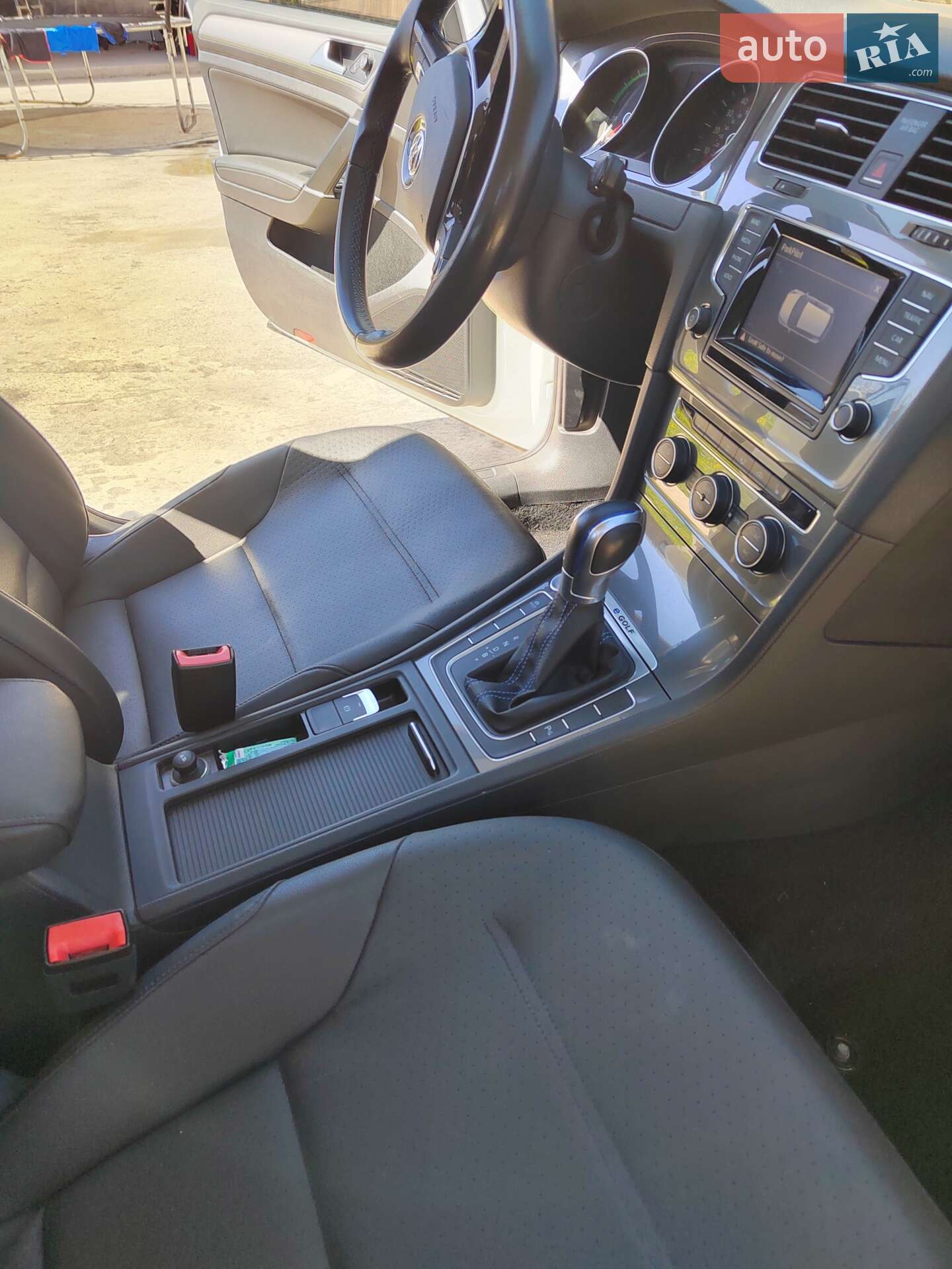 Volkswagen e-Golf 2014 VIN WVWPP7AU1FW903929 фото оголошення 25 з 27