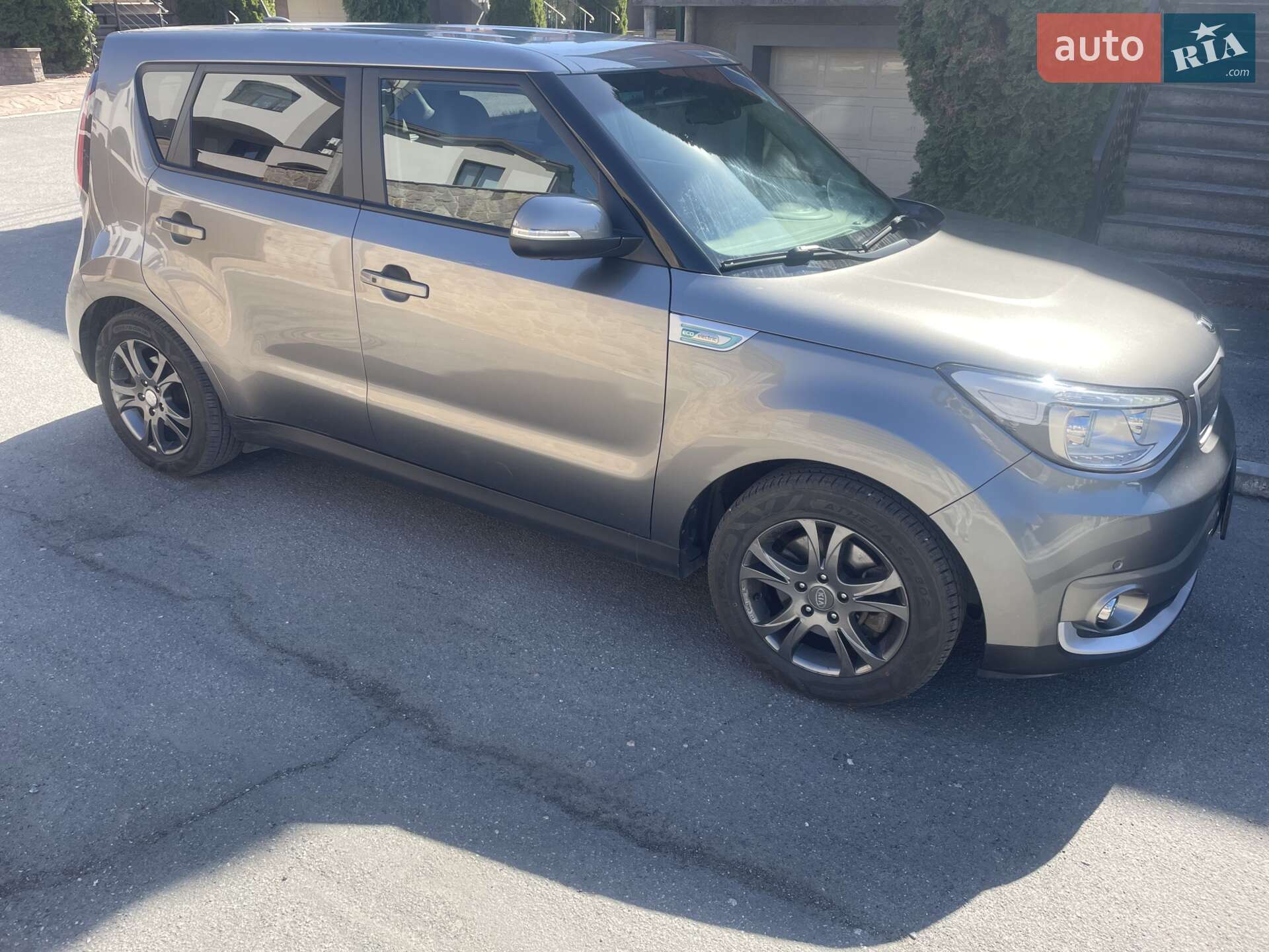 Kia Soul 2015 VIN KNAJX81EFG7008214 фото оголошення 4 з 11