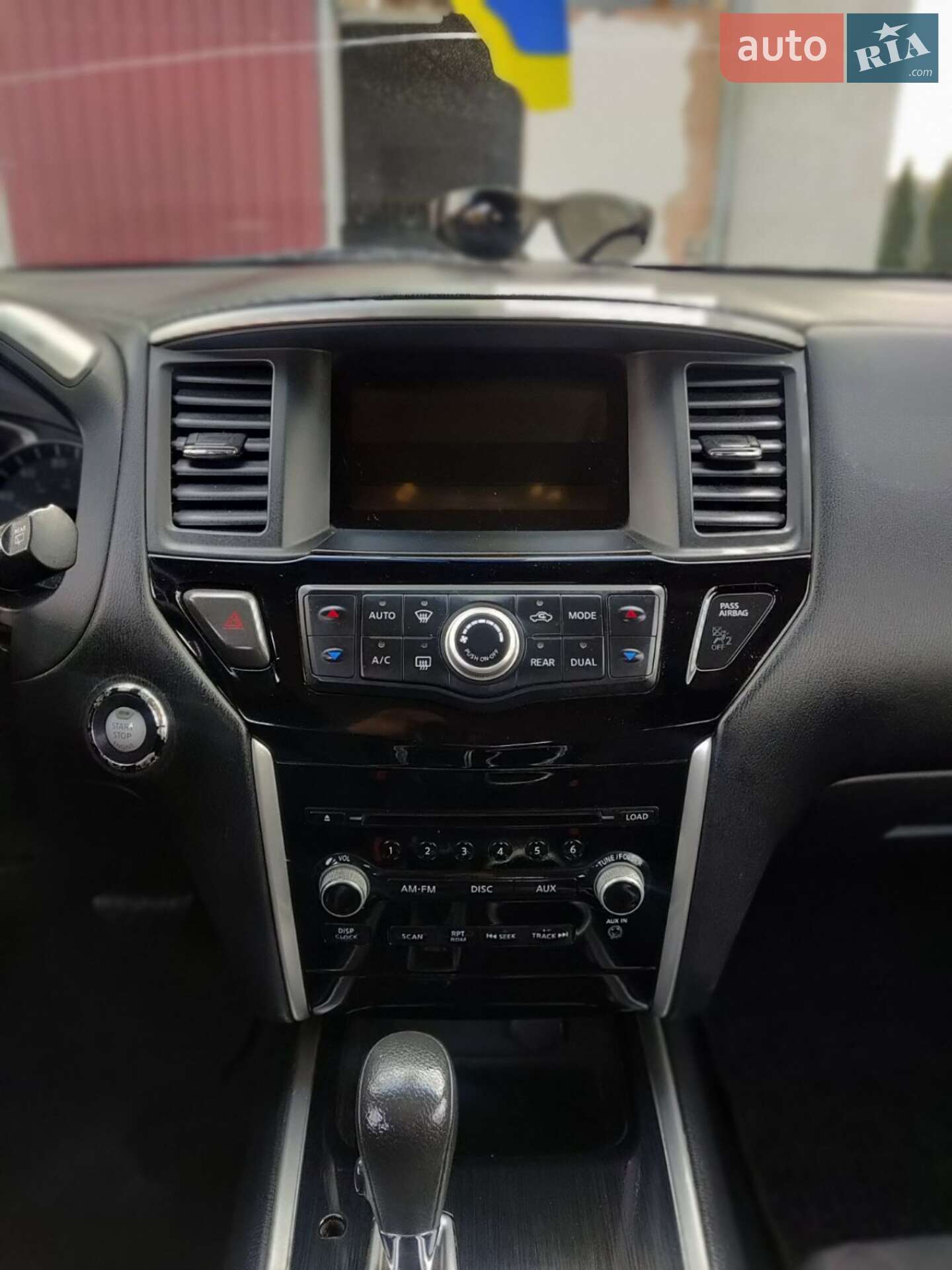 Nissan Pathfinder 2015 VIN 5N1AR2MN4FC646785 фото оголошення 5 з 17