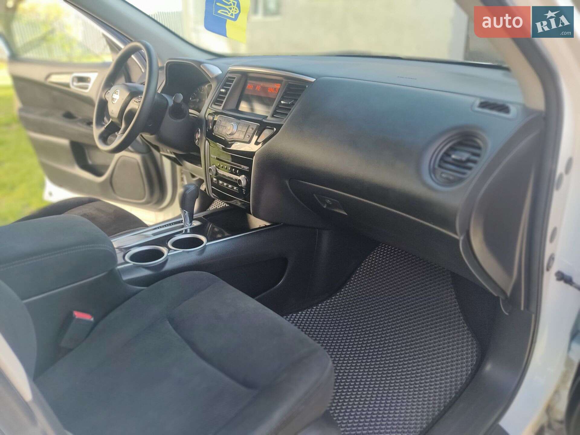 Nissan Pathfinder 2015 VIN 5N1AR2MN4FC646785 фото оголошення 13 з 17