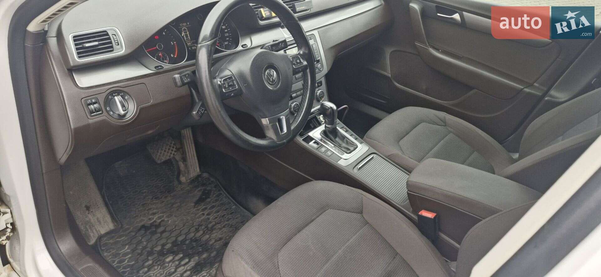 Volkswagen Passat 2012 VIN WVWZZZ3CZCE190047 фото оголошення 12 з 18