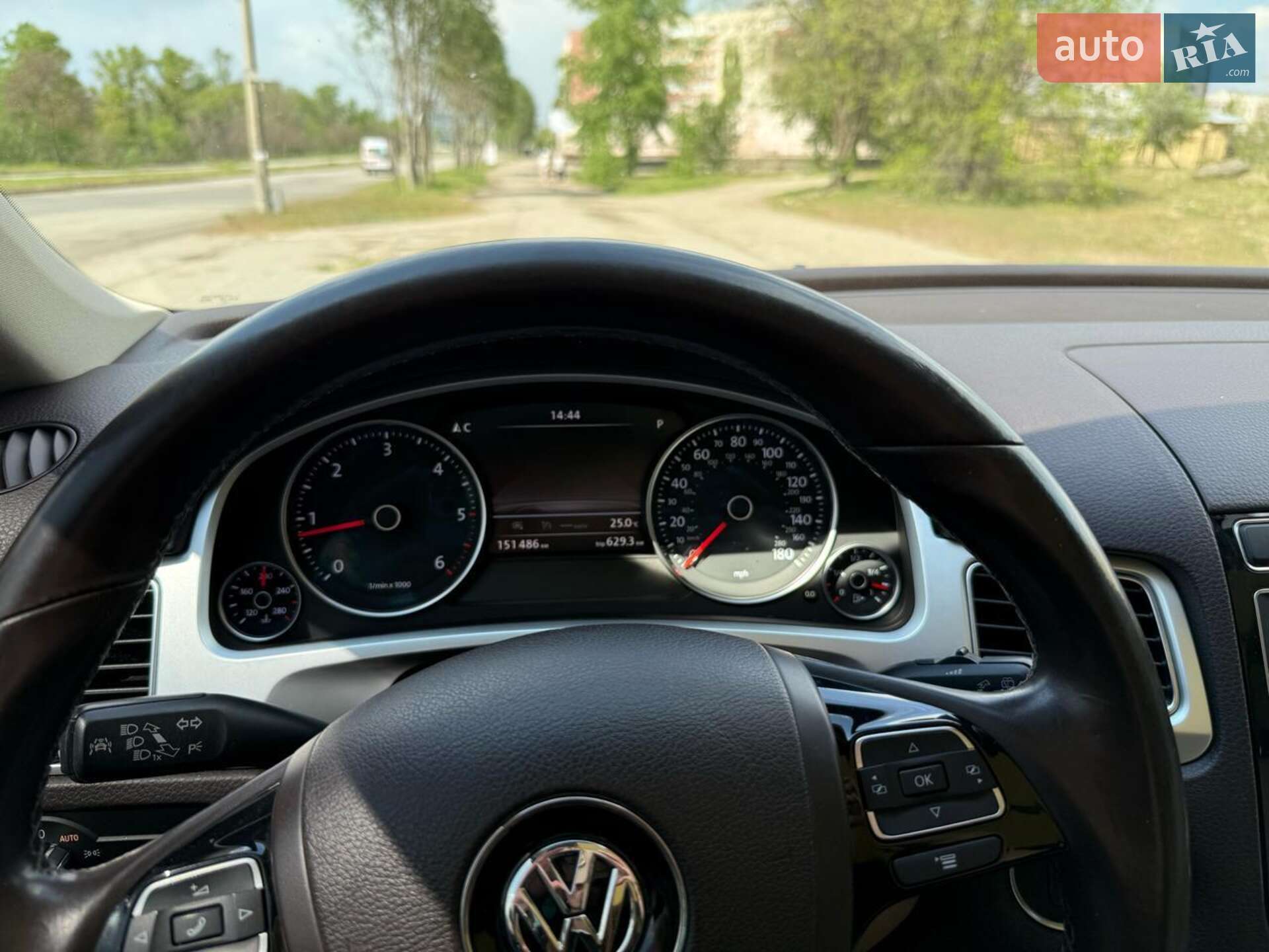 Volkswagen Touareg 2015 VIN WVGEP9BP7GD006005 фото оголошення 13 з 26