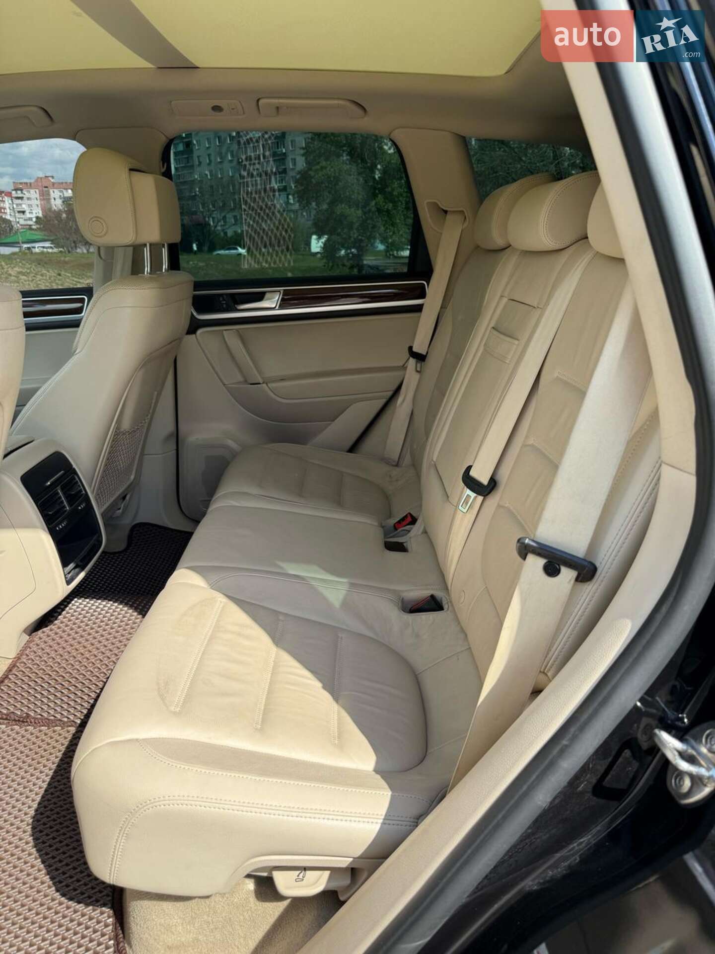 Volkswagen Touareg 2015 VIN WVGEP9BP7GD006005 фото оголошення 17 з 26