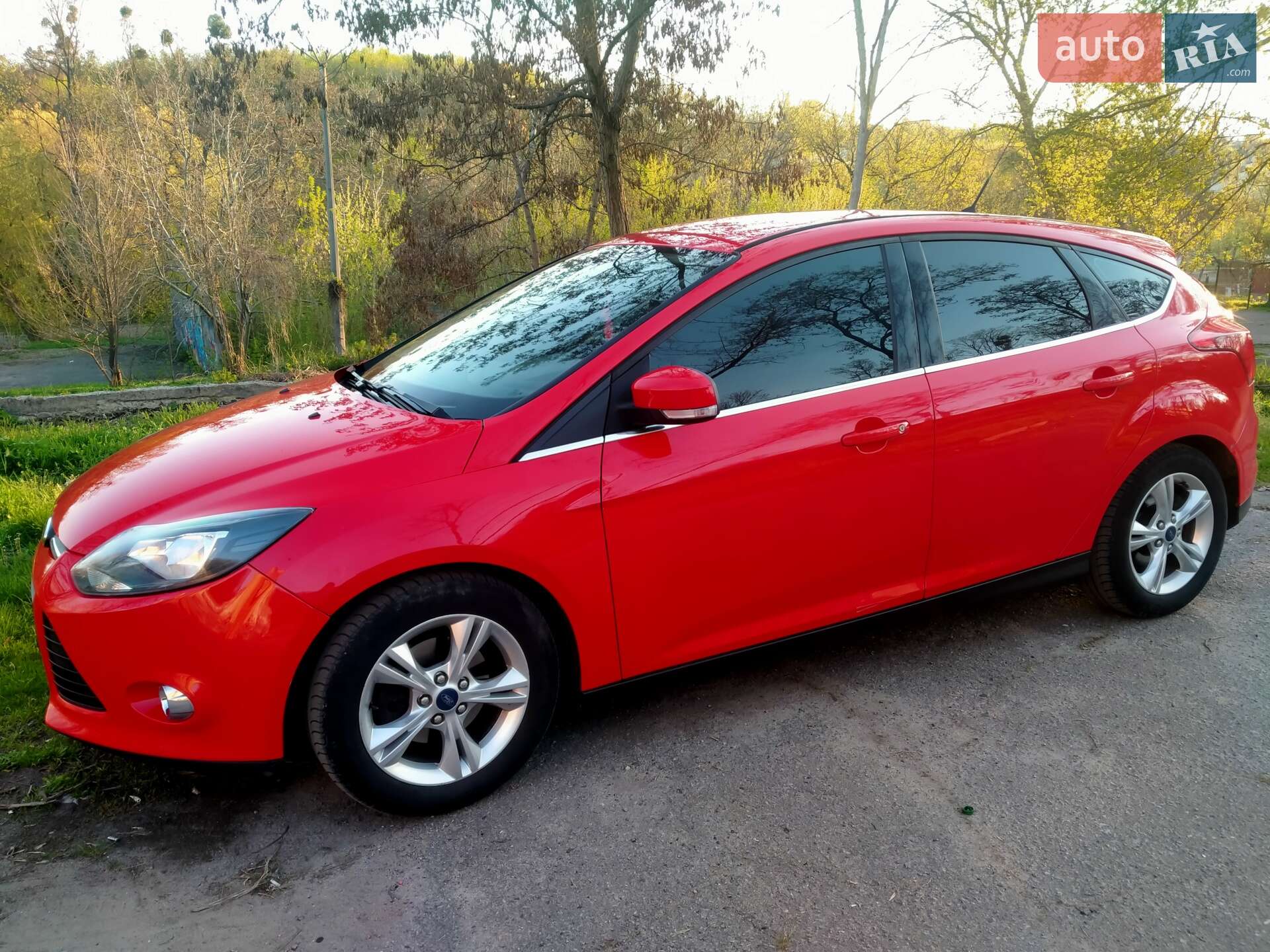 Ford Focus 2013 VIN WF0KXXGCBKDG41524 фото оголошення 2 з 9