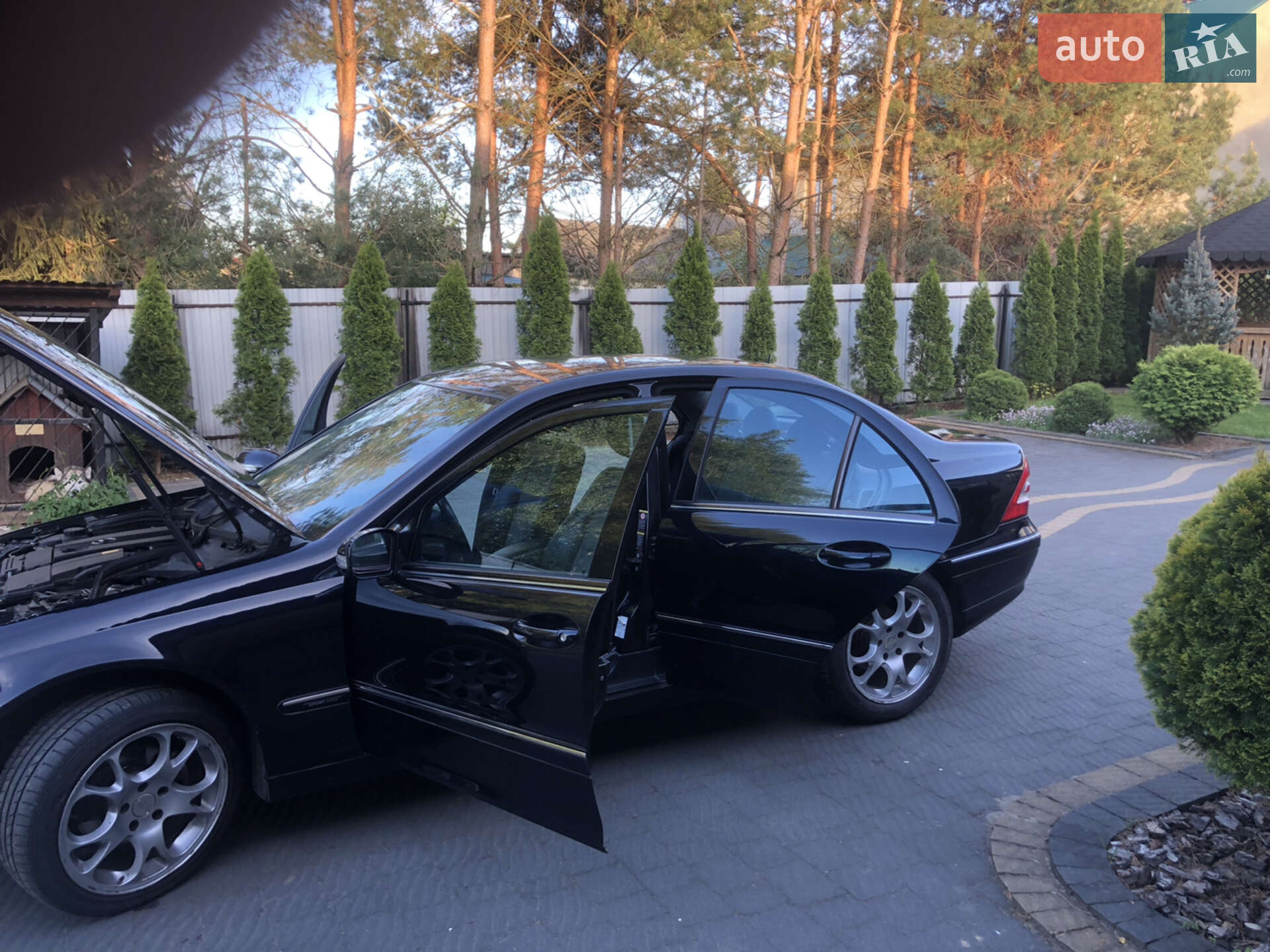 Mercedes-Benz C-Class 2005 VIN WDB2030421A862904 фото оголошення 10 з 40