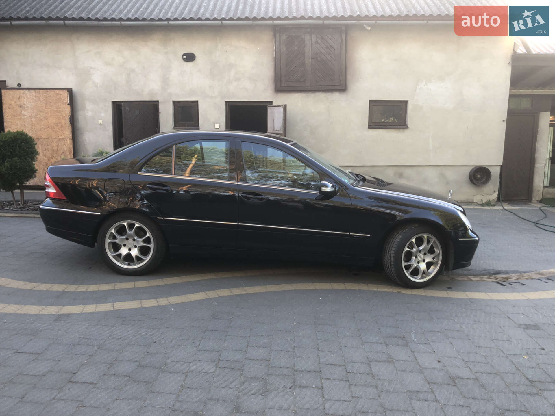 Mercedes-Benz C-Class 2005 VIN WDB2030421A862904 фото оголошення 36 з 40