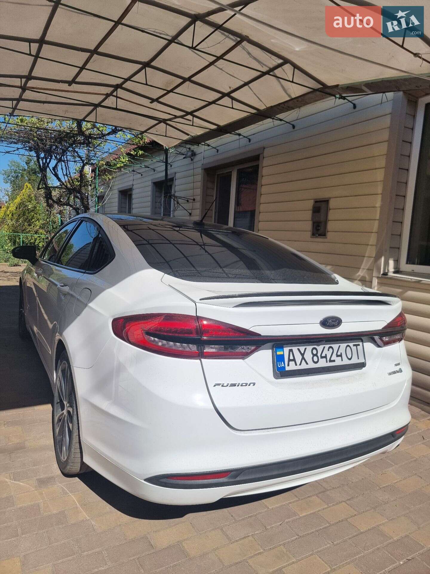 Ford Fusion 2016 VIN 3FA6P0LU3HR190849 фото оголошення 5 з 14