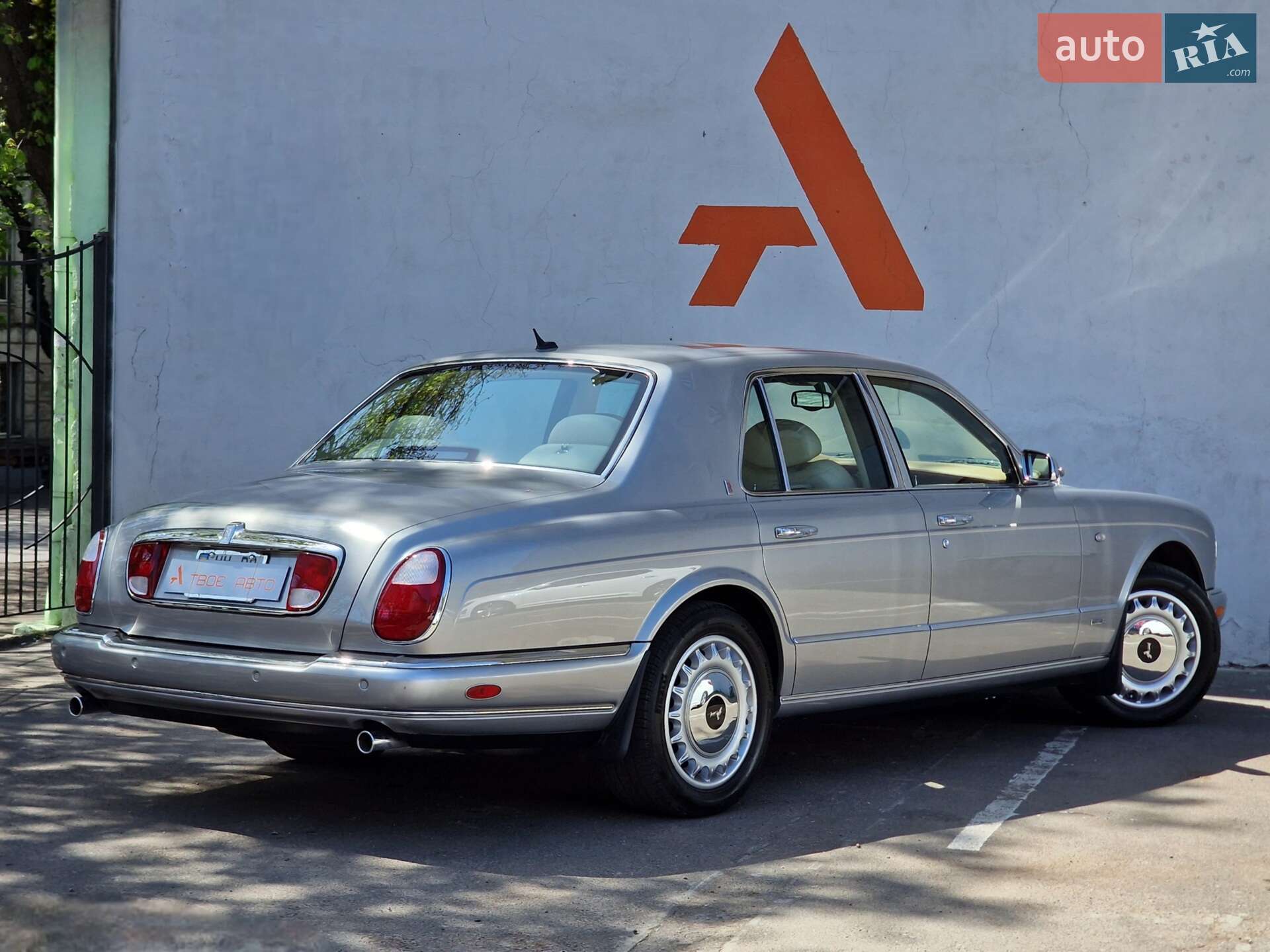 Rolls-Royce Silver Seraph 2001 VIN SCALA61E02CX08345 фото оголошення 37 з 118