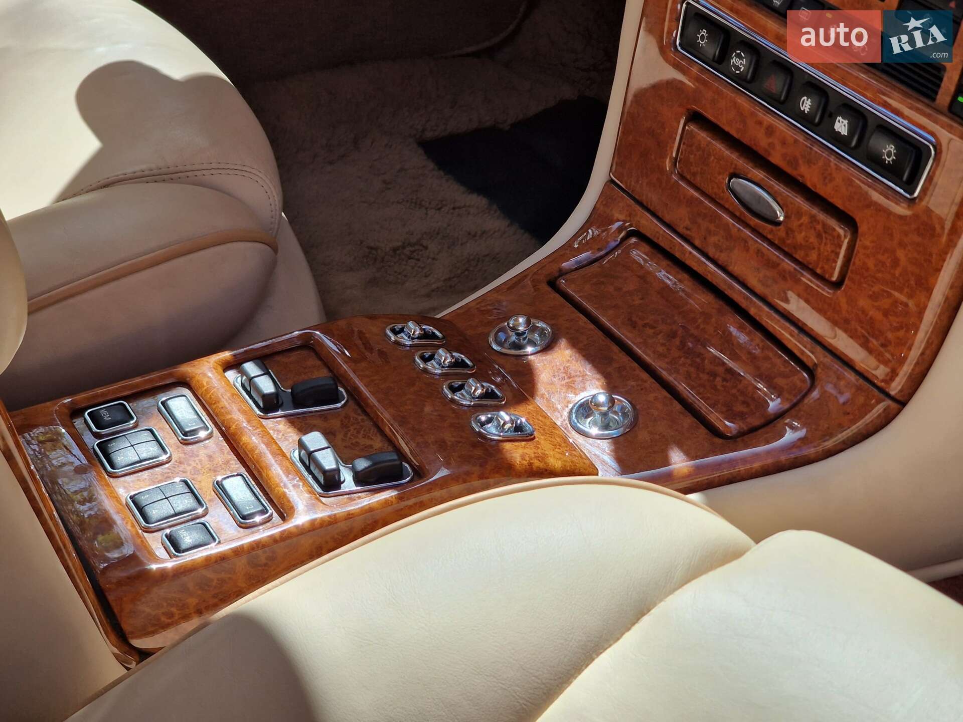 Rolls-Royce Silver Seraph 2001 VIN SCALA61E02CX08345 фото оголошення 75 з 118