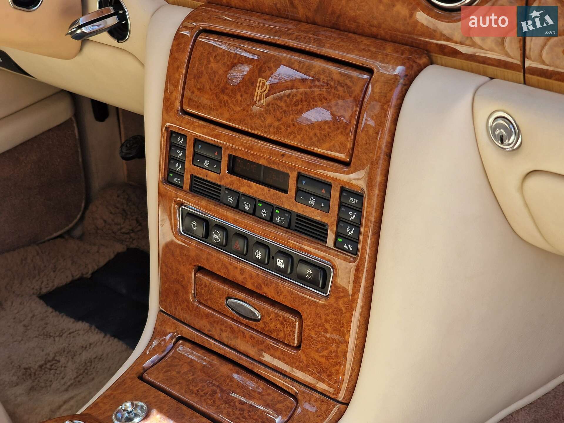 Rolls-Royce Silver Seraph 2001 VIN SCALA61E02CX08345 фото оголошення 76 з 118