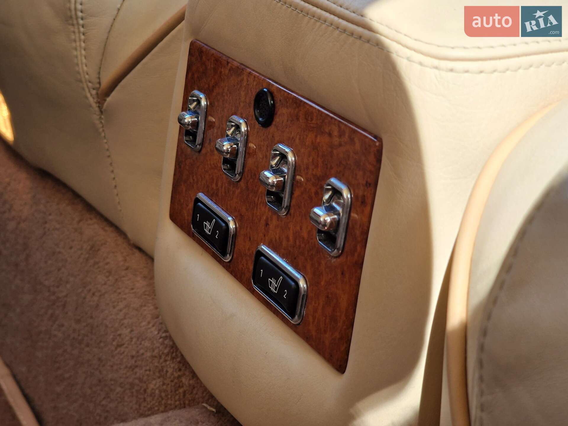 Rolls-Royce Silver Seraph 2001 VIN SCALA61E02CX08345 фото оголошення 85 з 118
