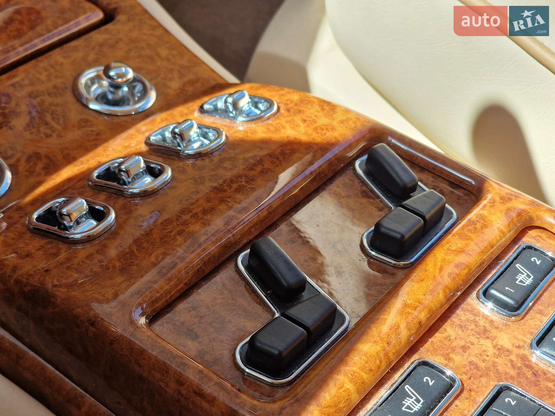 Rolls-Royce Silver Seraph 2001 VIN SCALA61E02CX08345 фото оголошення 100 з 118