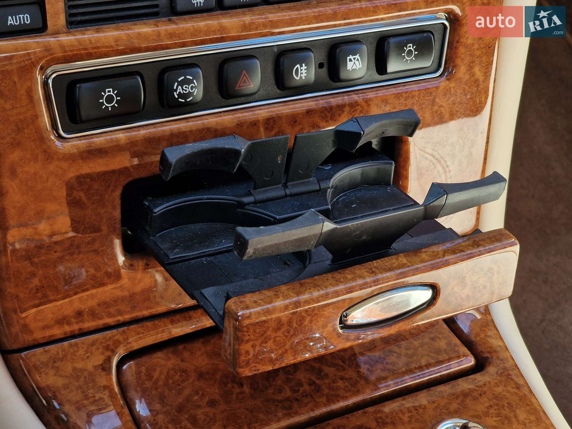 Rolls-Royce Silver Seraph 2001 VIN SCALA61E02CX08345 фото оголошення 103 з 118