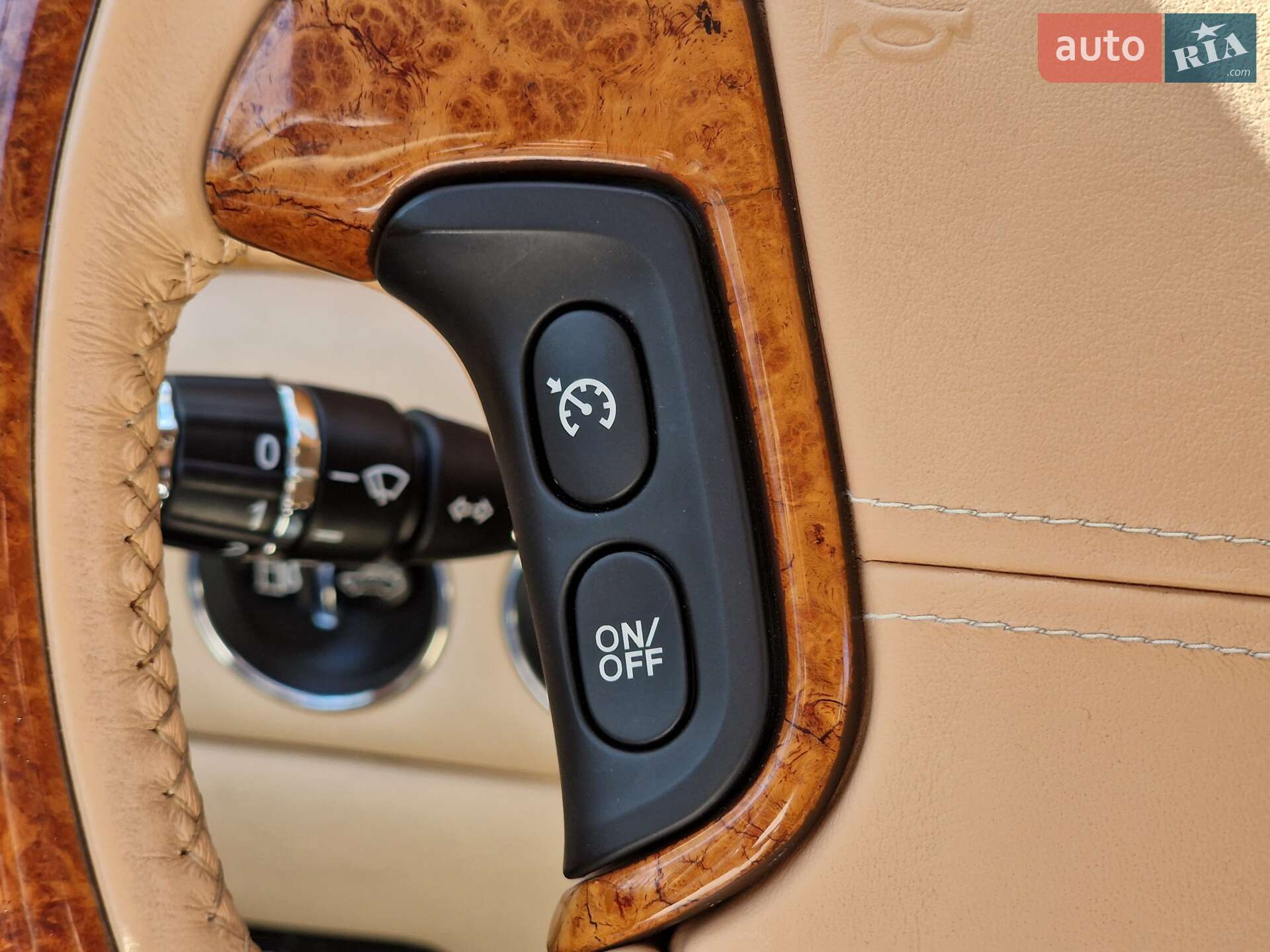 Rolls-Royce Silver Seraph 2001 VIN SCALA61E02CX08345 фото оголошення 111 з 118