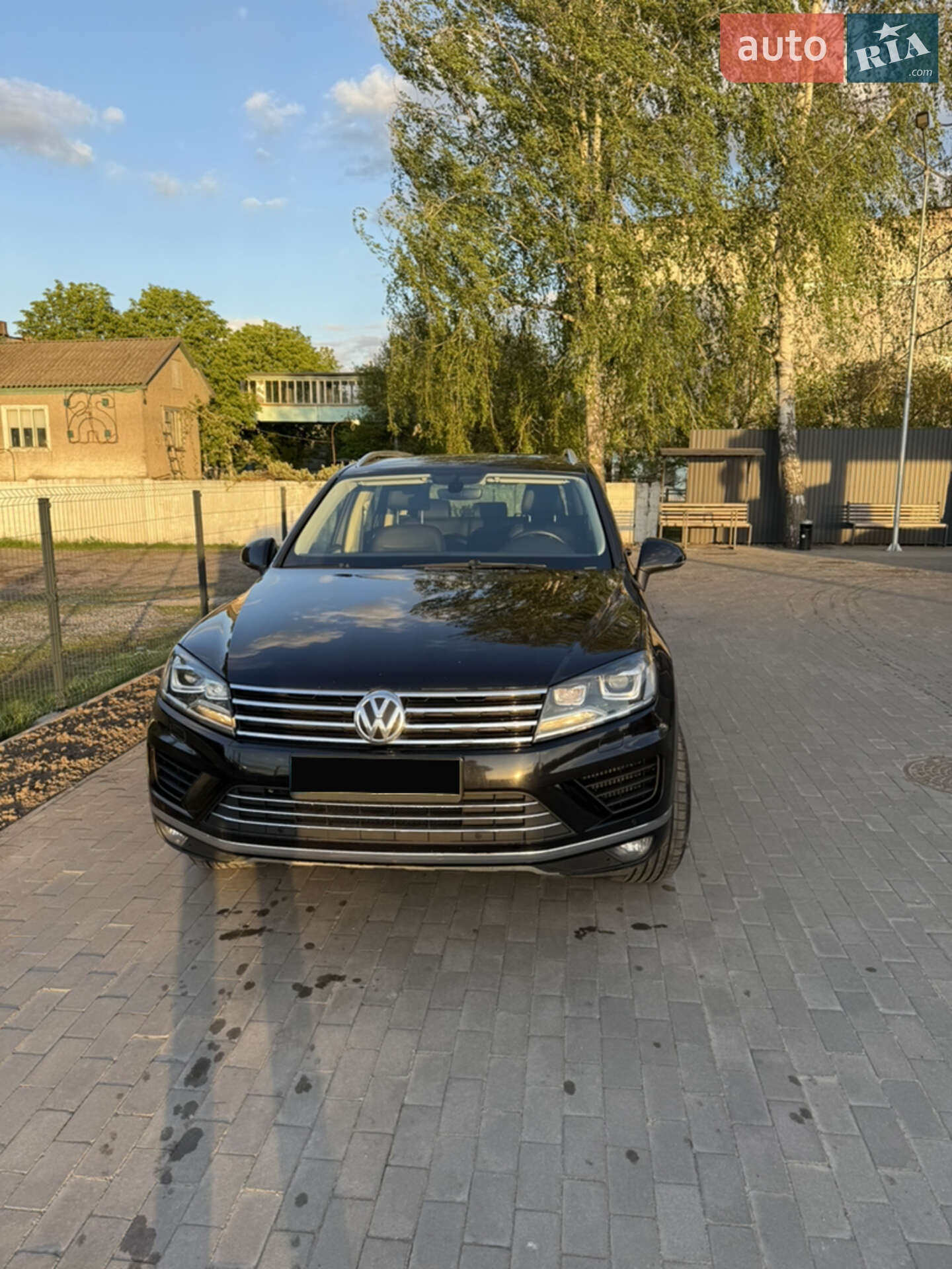 Volkswagen Touareg 2017 VIN WVGZZZ7PZHD035464 фото оголошення 3 з 49