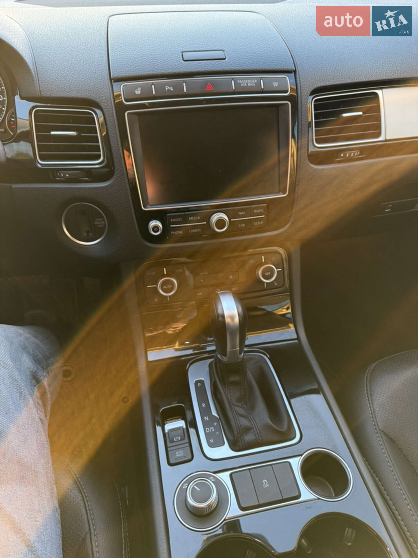 Volkswagen Touareg 2017 VIN WVGZZZ7PZHD035464 фото оголошення 19 з 49