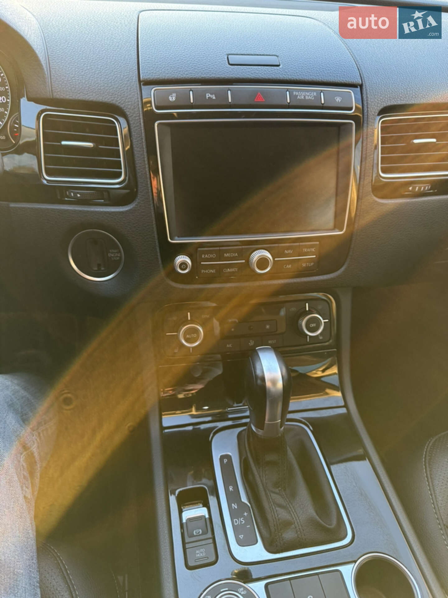Volkswagen Touareg 2017 VIN WVGZZZ7PZHD035464 фото оголошення 20 з 49