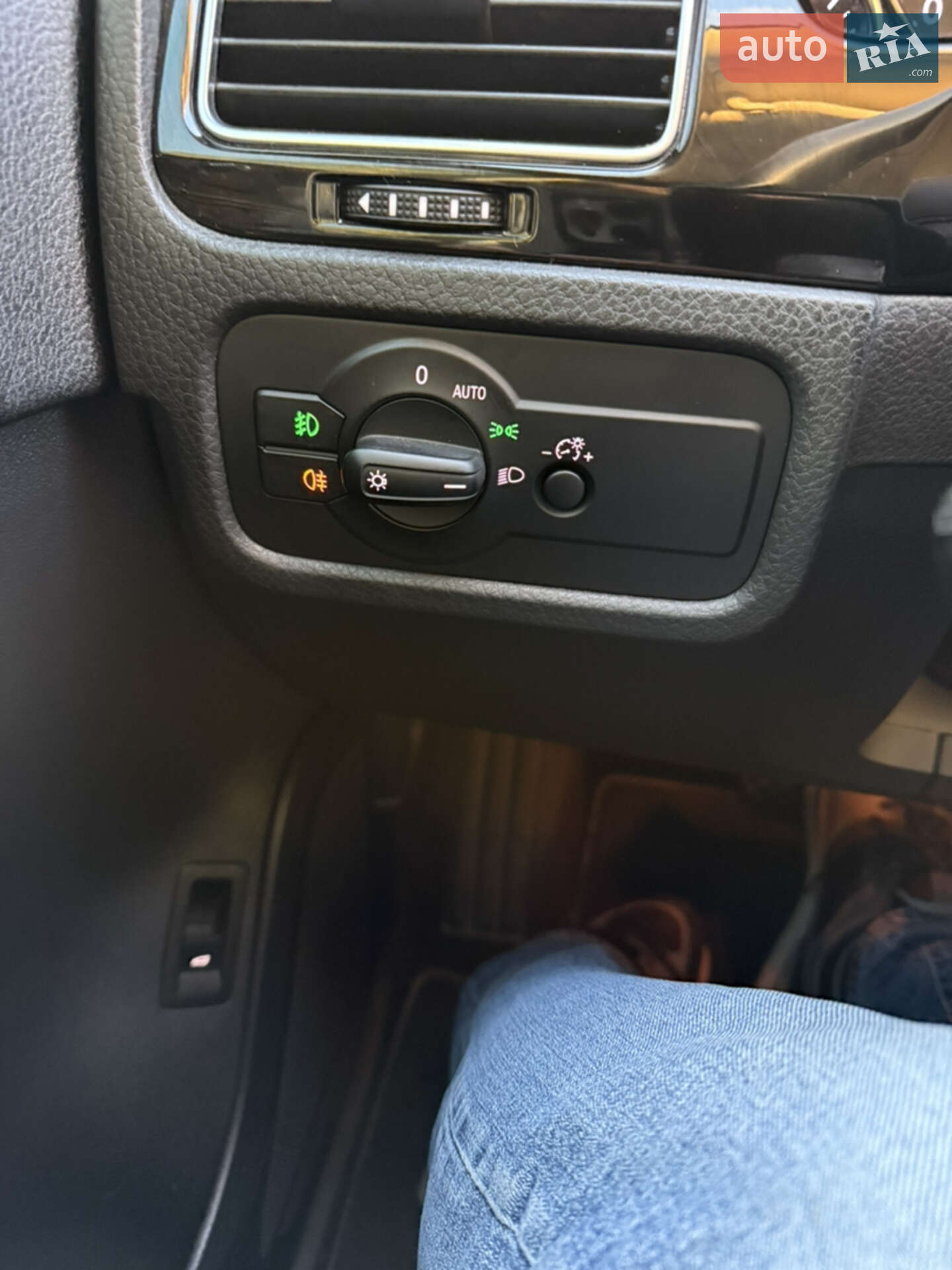 Volkswagen Touareg 2017 VIN WVGZZZ7PZHD035464 фото оголошення 23 з 49