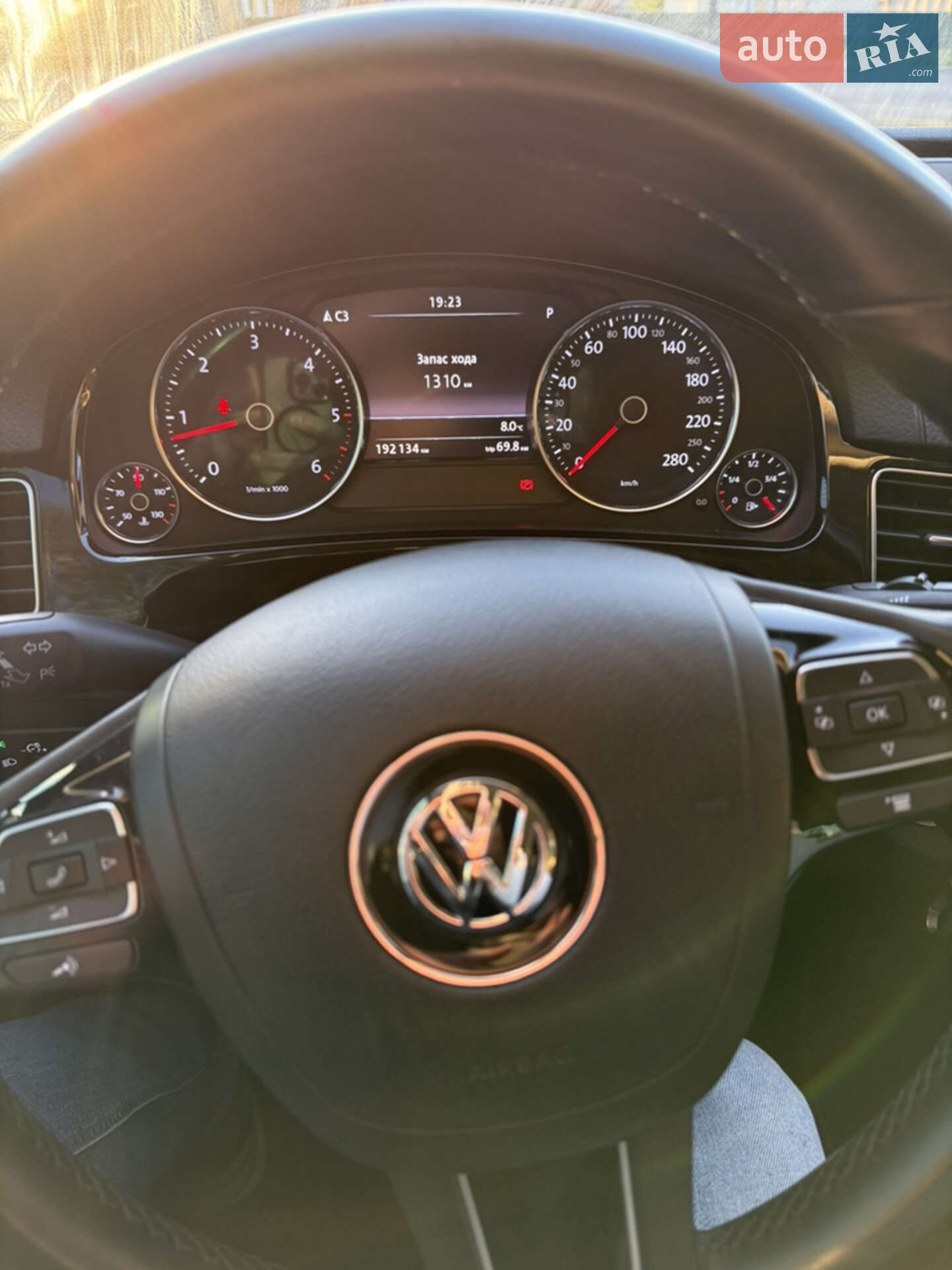 Volkswagen Touareg 2017 VIN WVGZZZ7PZHD035464 фото оголошення 26 з 49