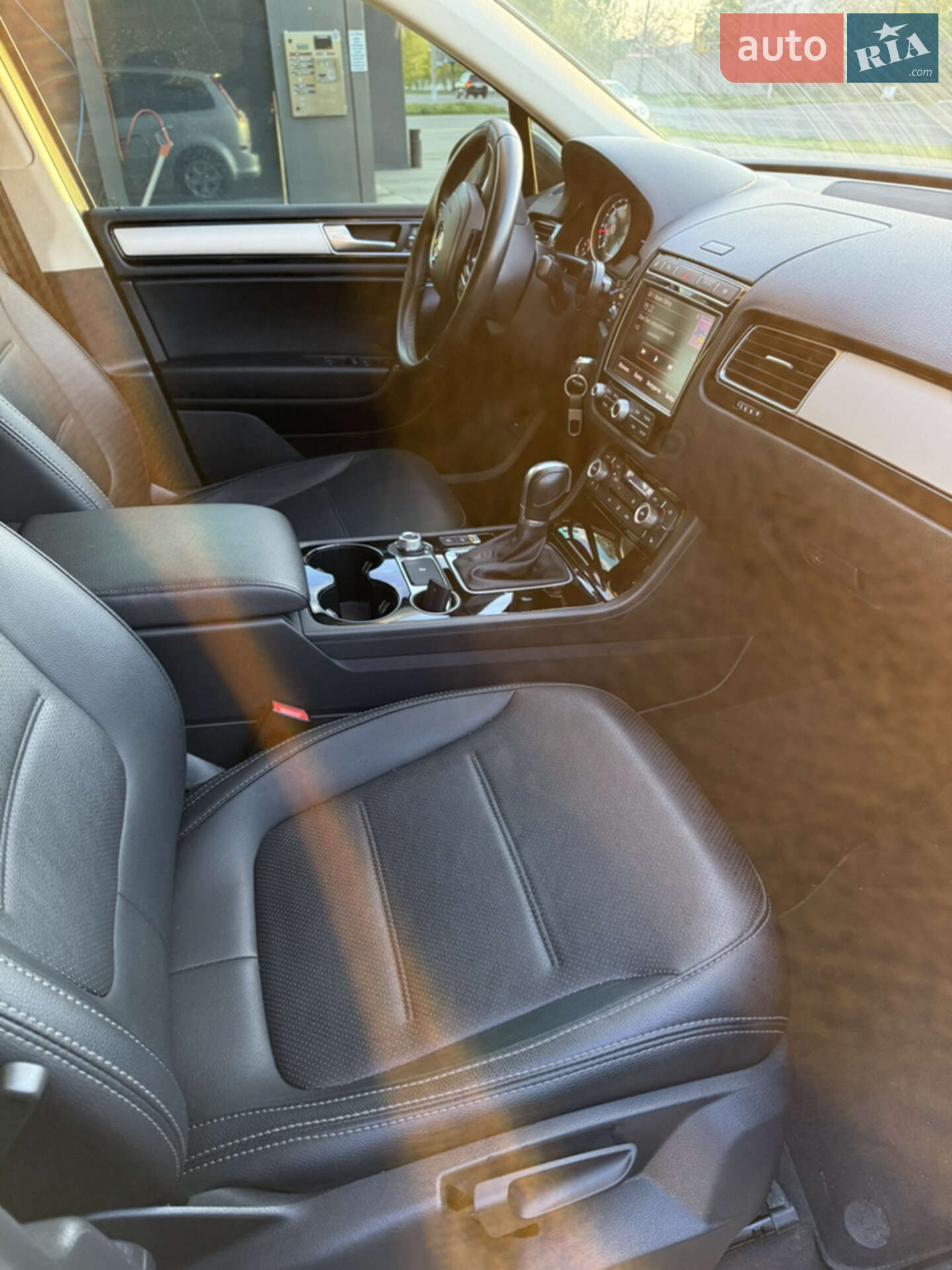 Volkswagen Touareg 2017 VIN WVGZZZ7PZHD035464 фото оголошення 29 з 49
