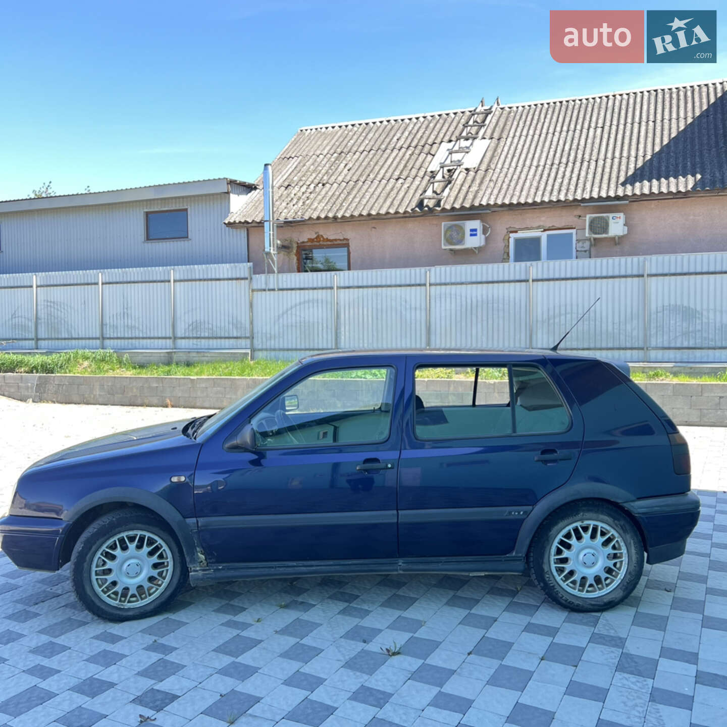 Volkswagen Golf 1997 VIN WVWZZZ1HZVW252469 фото оголошення 3 з 9