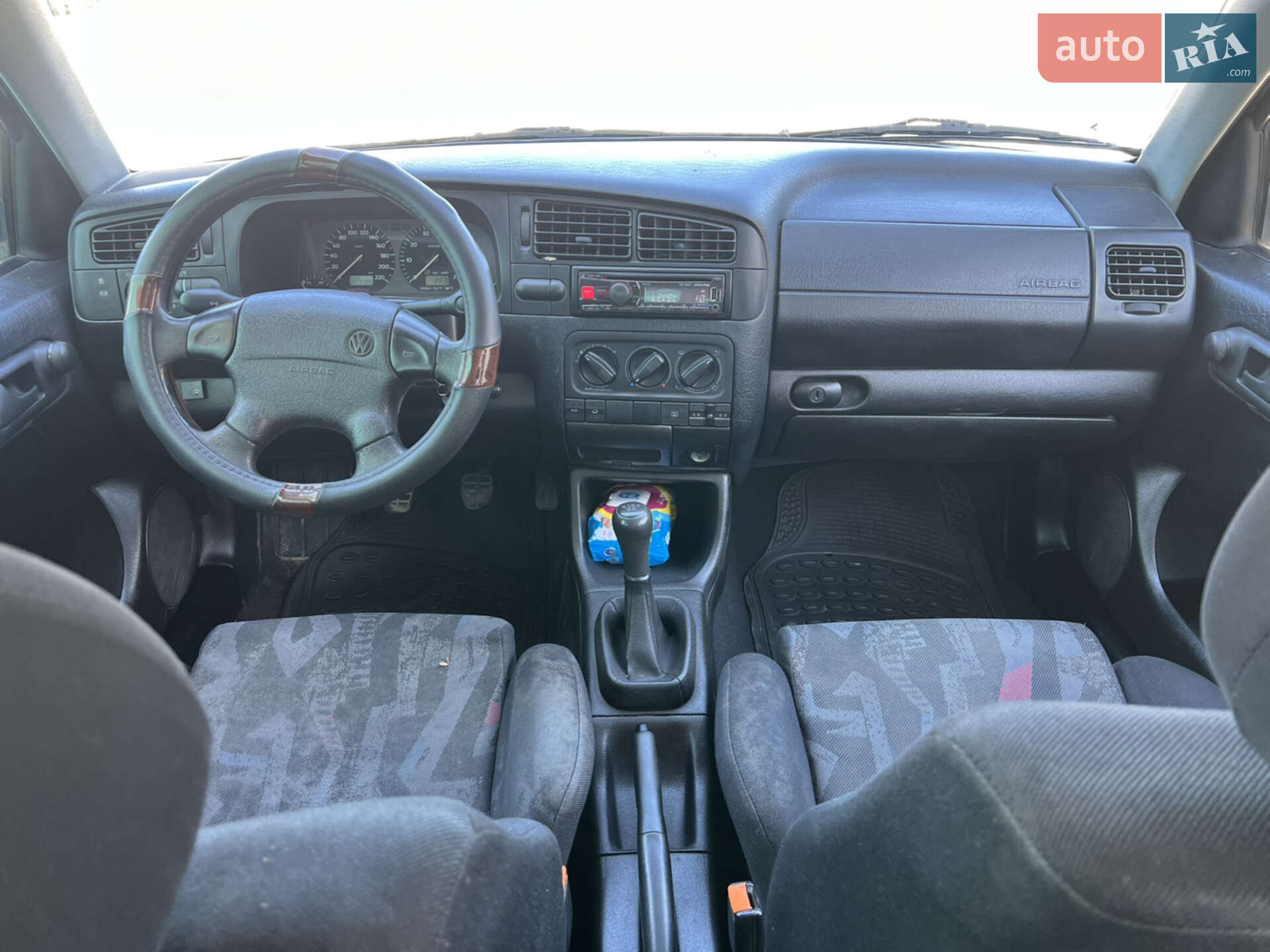 Volkswagen Golf 1997 VIN WVWZZZ1HZVW252469 фото оголошення 6 з 9