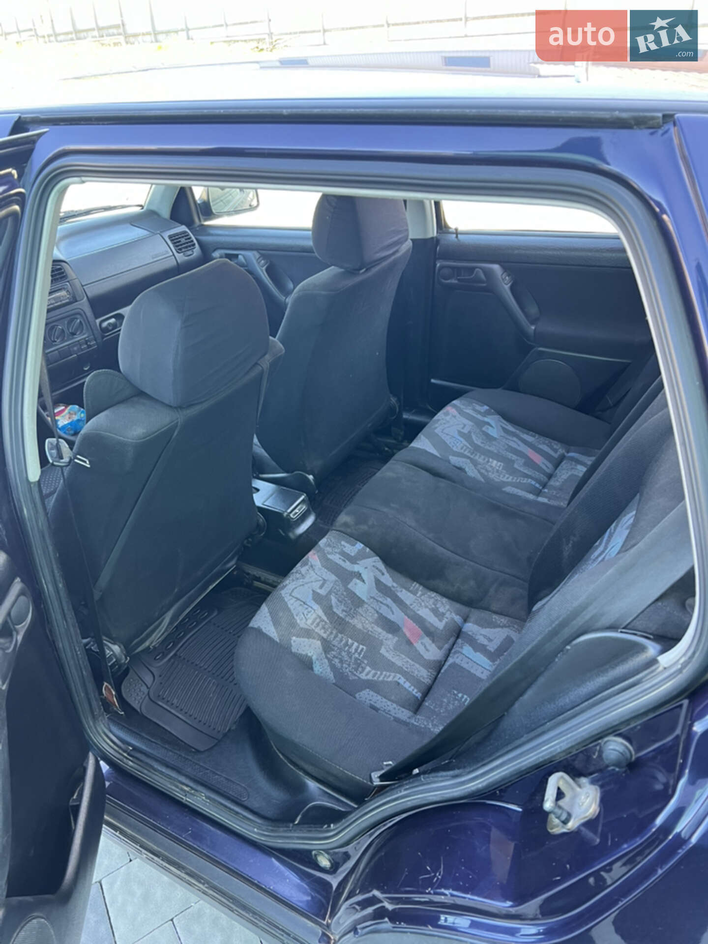Volkswagen Golf 1997 VIN WVWZZZ1HZVW252469 фото оголошення 8 з 9