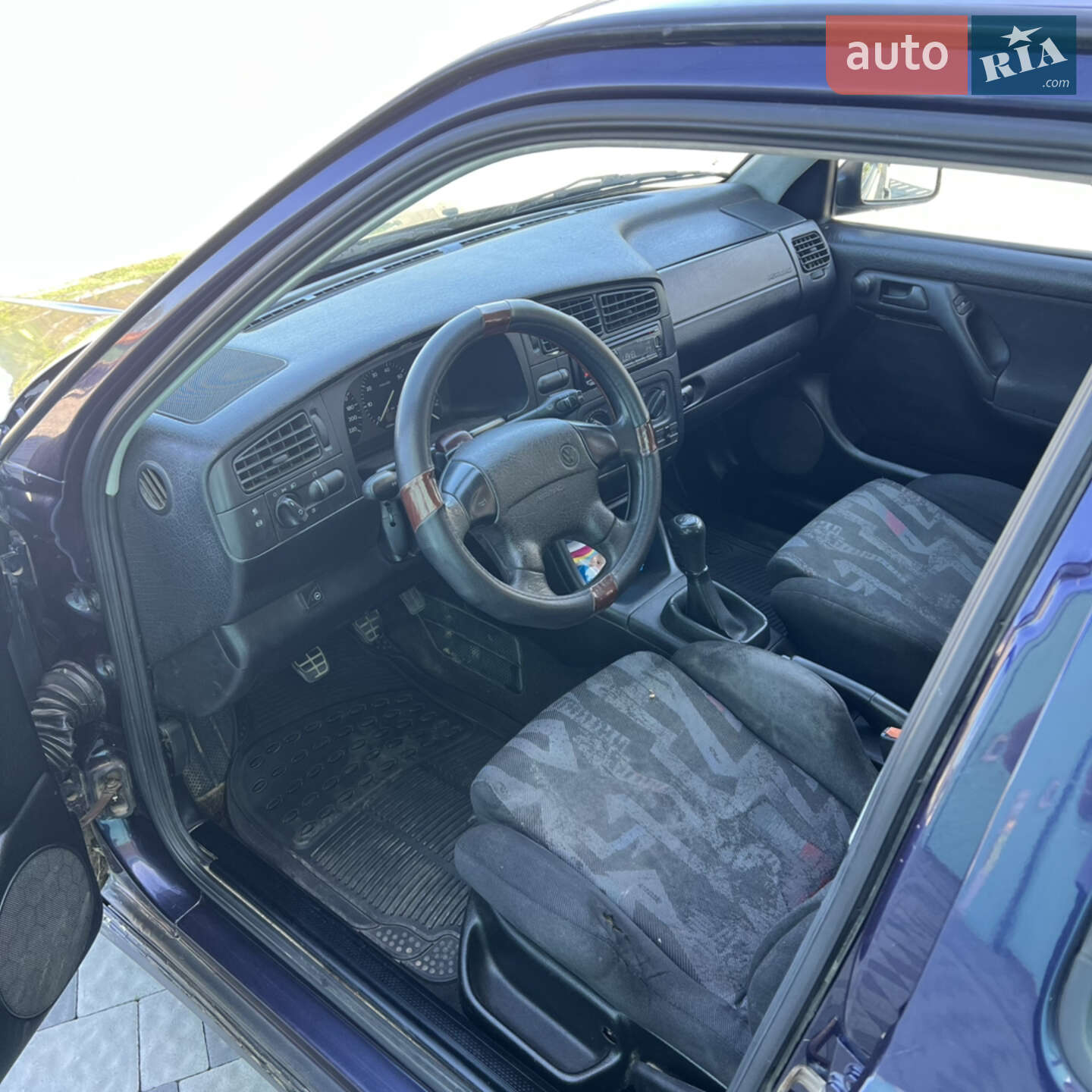 Volkswagen Golf 1997 VIN WVWZZZ1HZVW252469 фото оголошення 7 з 9