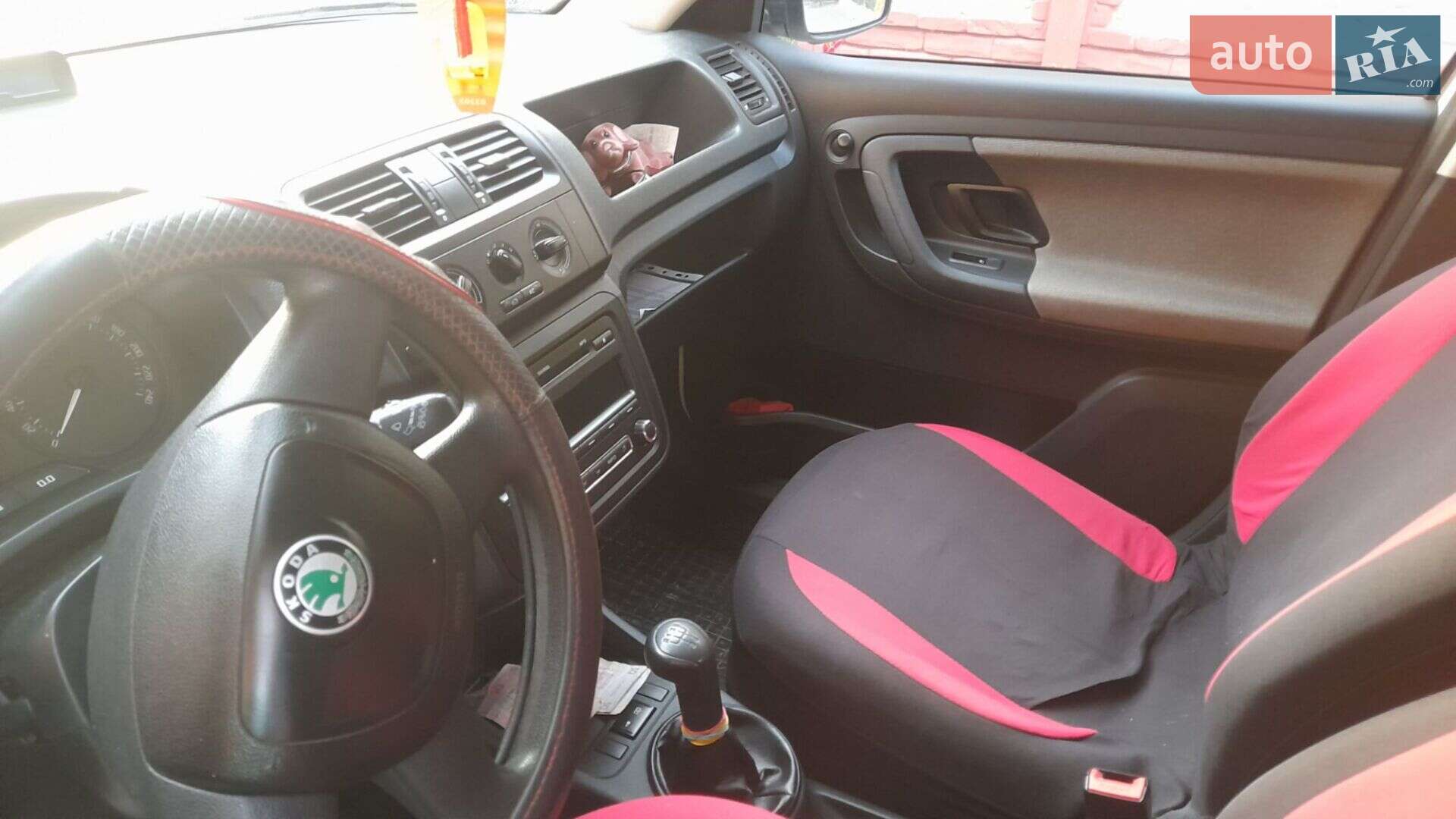 Skoda Fabia 2011 VIN TMB1MB5J0C3028180 фото оголошення 2 з 18