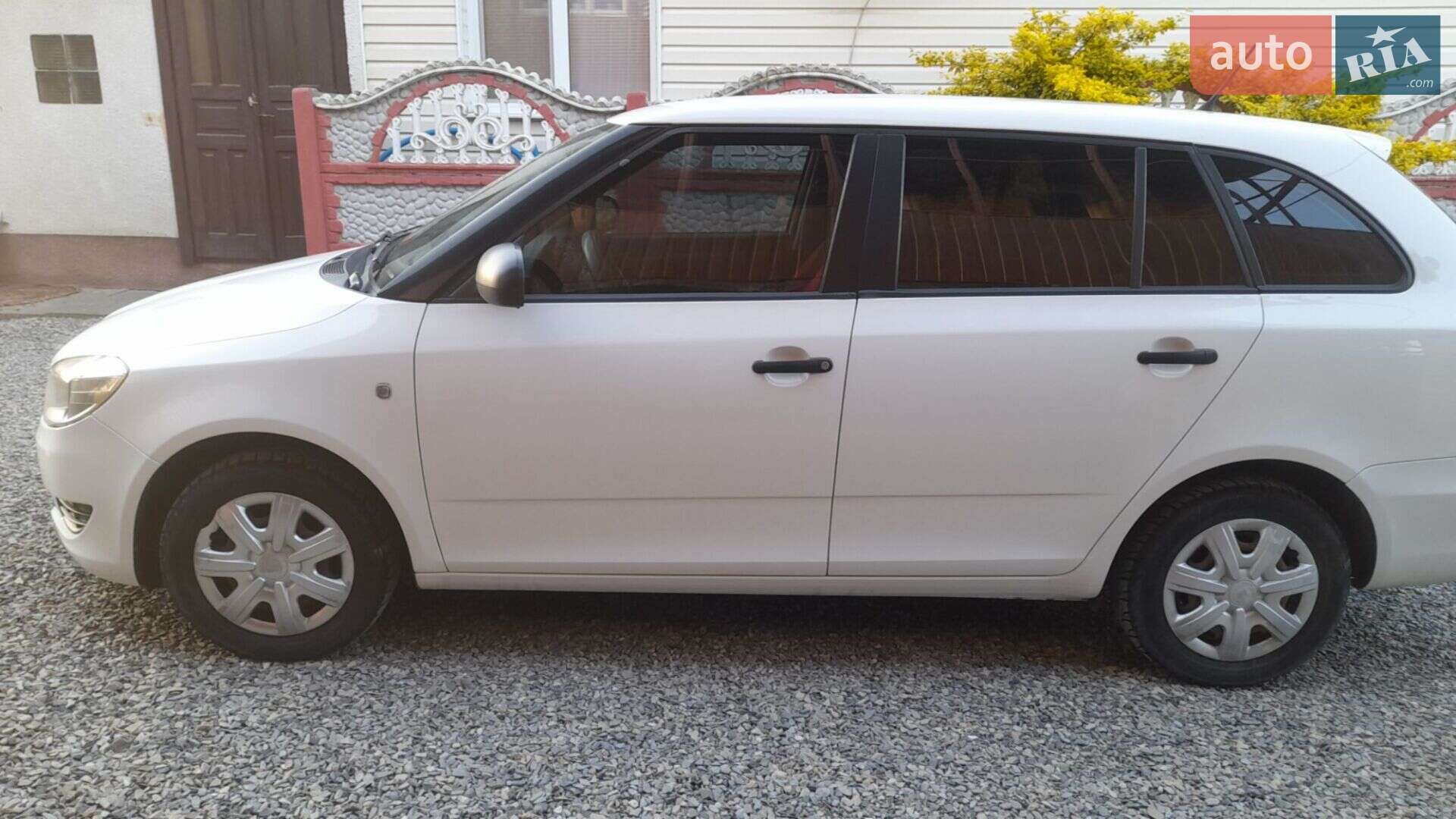Skoda Fabia 2011 VIN TMB1MB5J0C3028180 фото оголошення 3 з 18