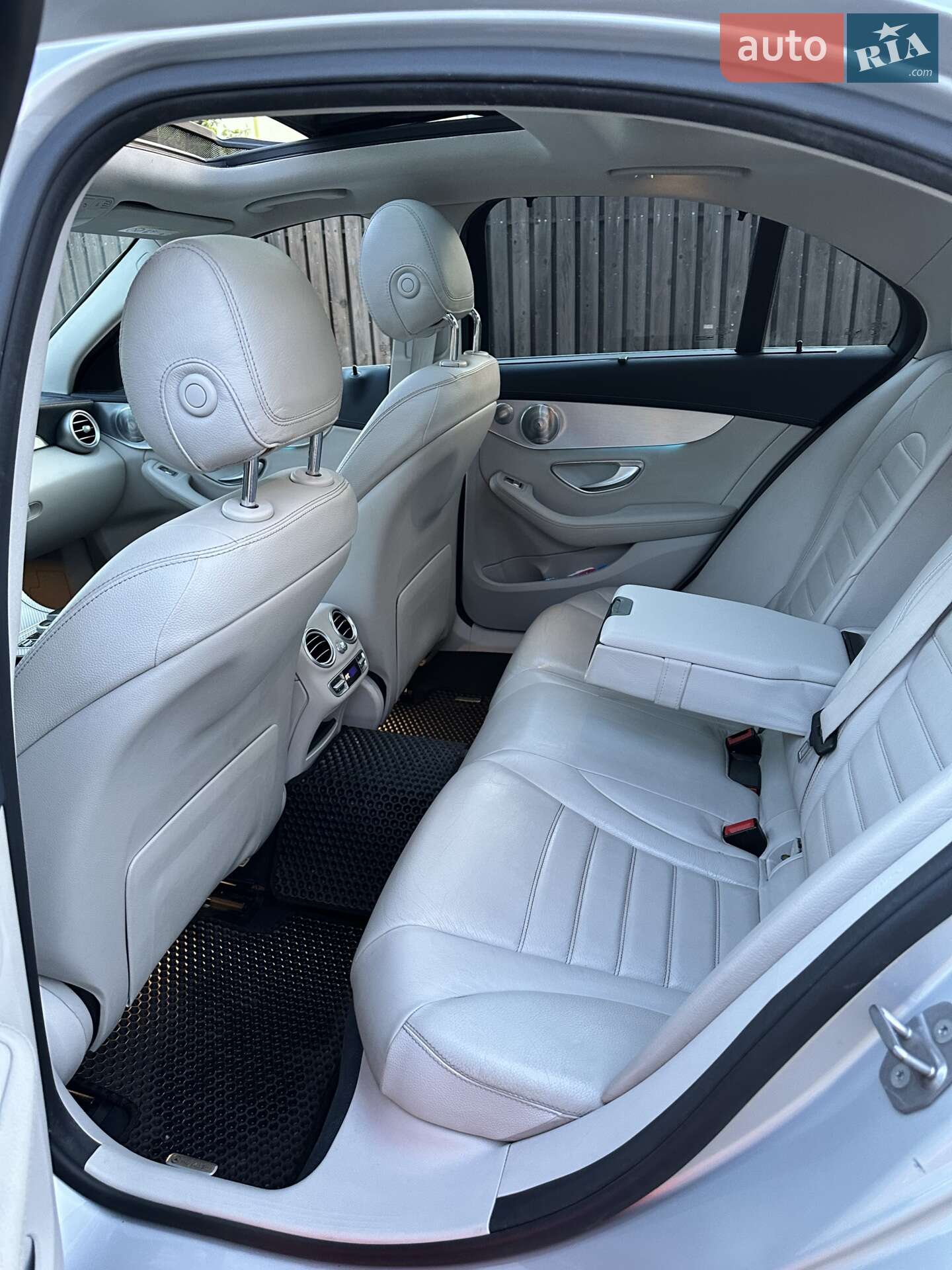 Mercedes-Benz C-Class 2016 VIN WDD2050091R245177 фото оголошення 5 з 15