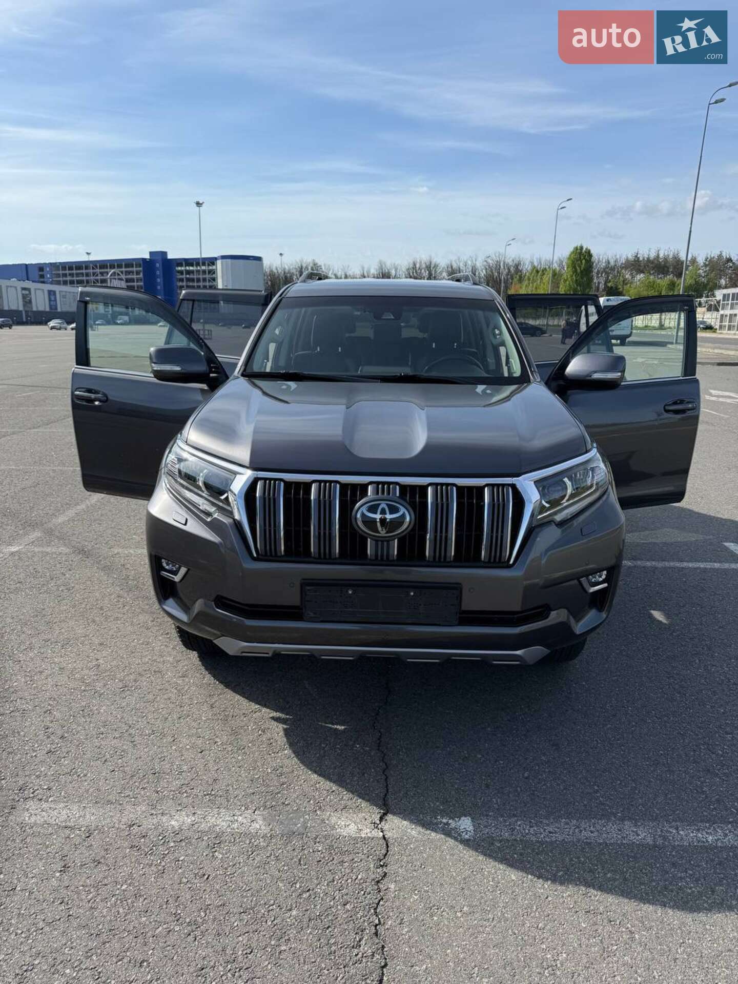 Toyota Land Cruiser Prado 2019 VIN JTEBU3FJ20K176000 фото оголошення 3 з 25