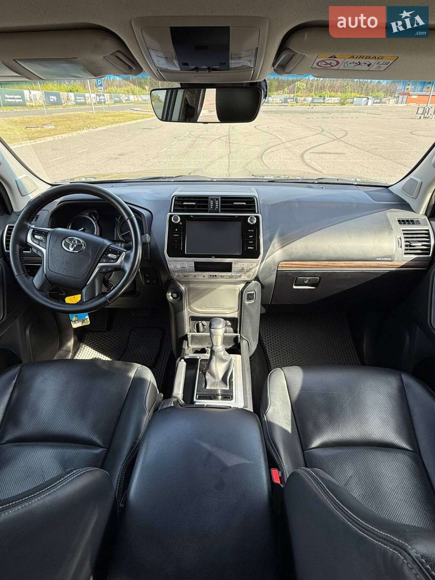 Toyota Land Cruiser Prado 2019 VIN JTEBU3FJ20K176000 фото оголошення 10 з 25