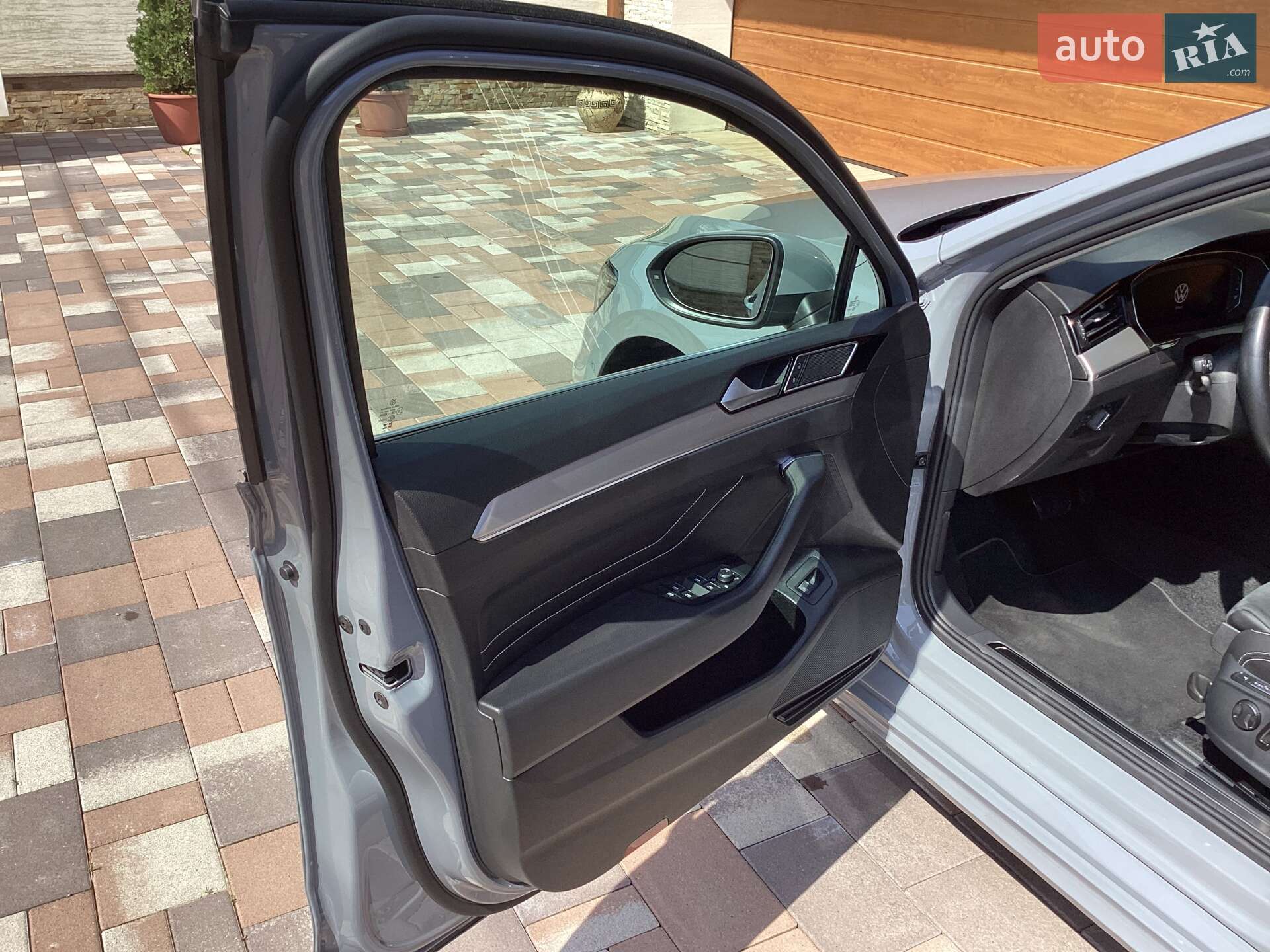 Volkswagen Passat 2024 VIN WVWZZZ3C9RE040231 фото оголошення 17 з 26