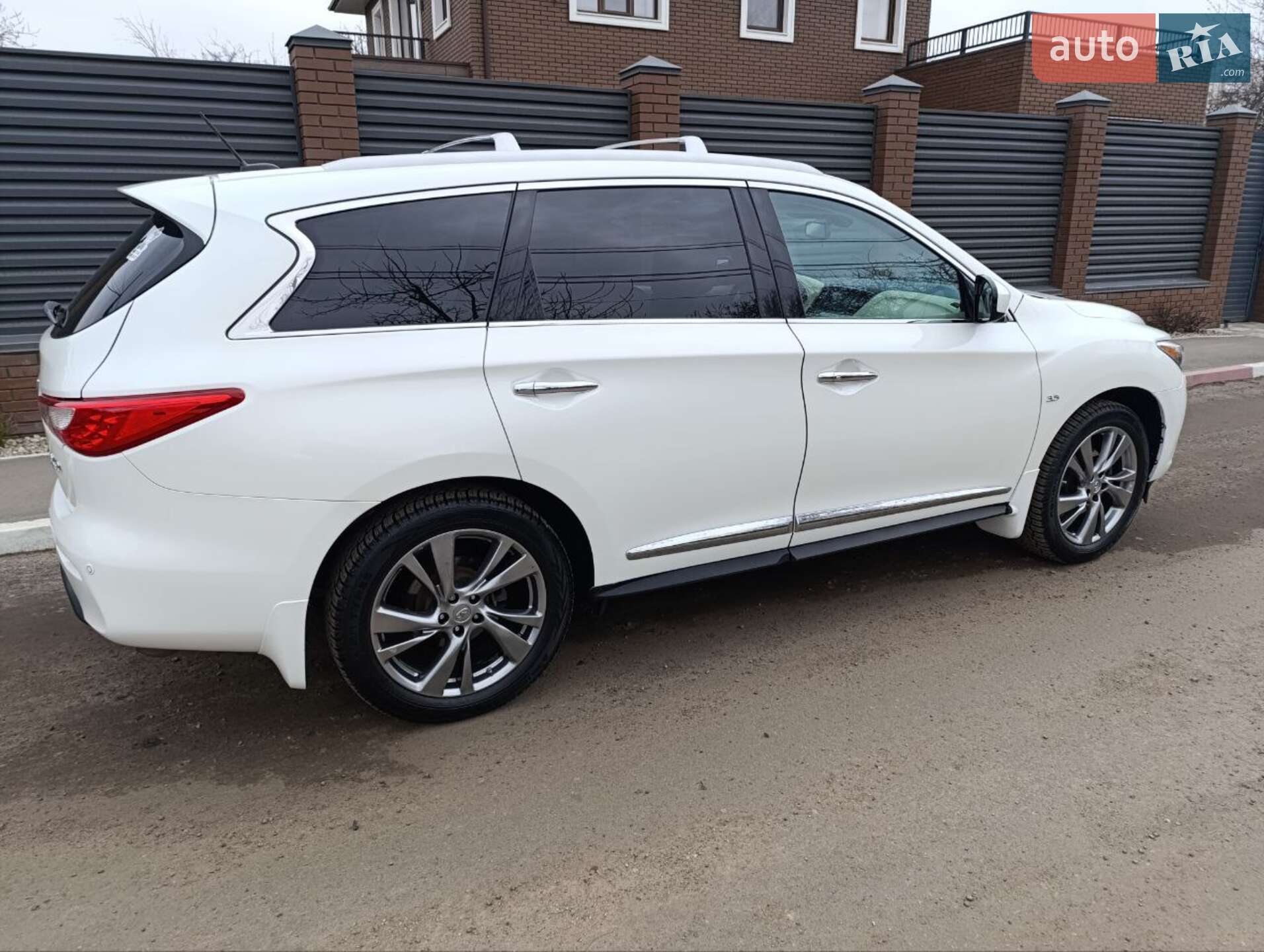 Infiniti QX60 2014 VIN 5N1AL0MM8FC504601 фото оголошення 11 з 24