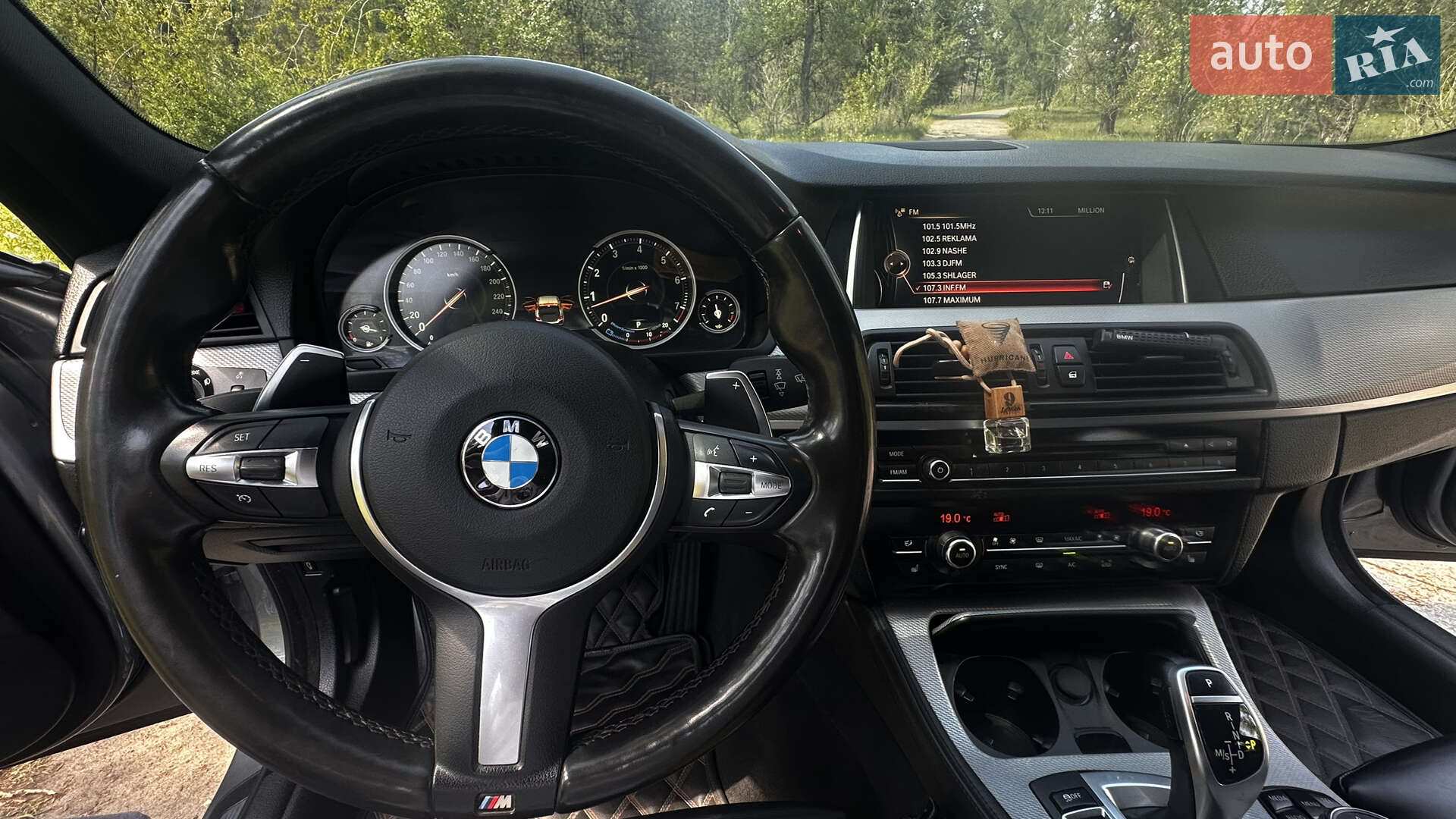 BMW 5 Series 2016 VIN WBA5B3C54GD549516 фото оголошення 3 з 36