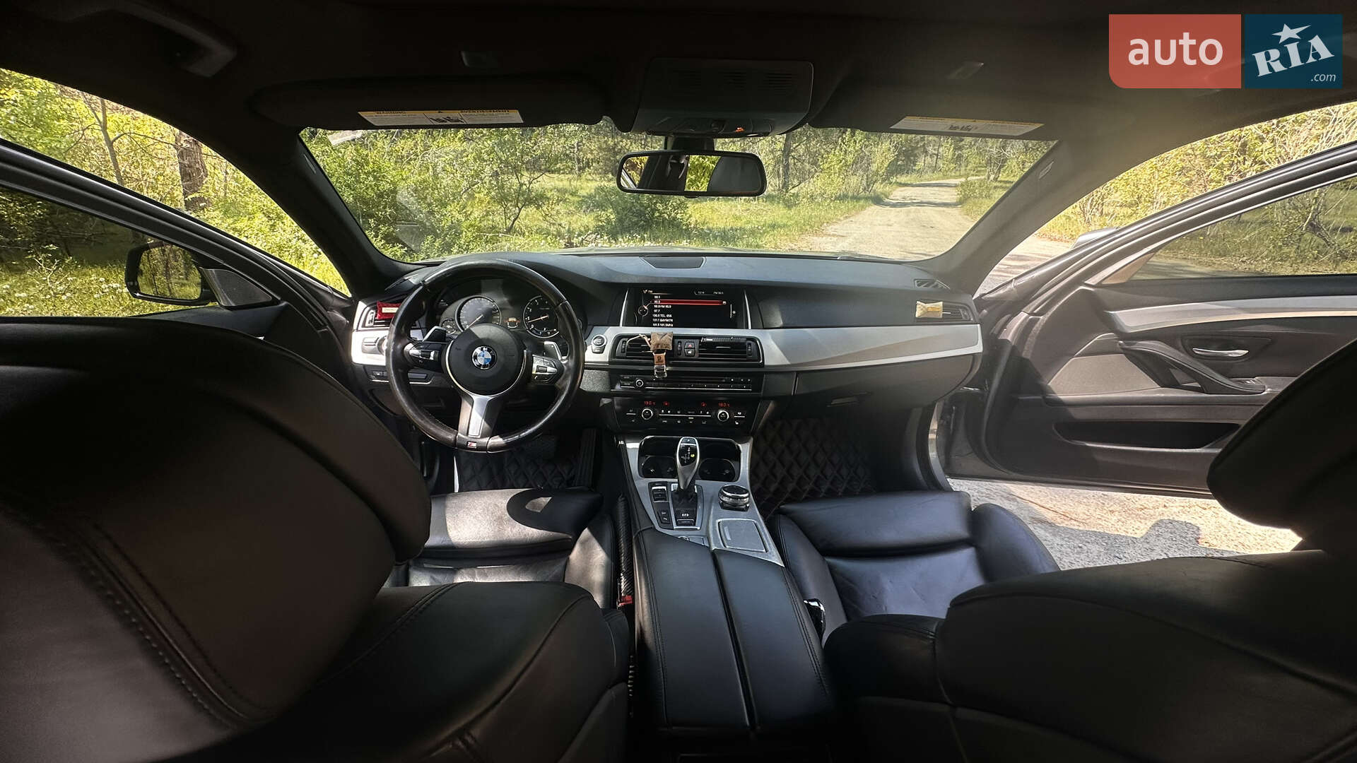 BMW 5 Series 2016 VIN WBA5B3C54GD549516 фото оголошення 8 з 36