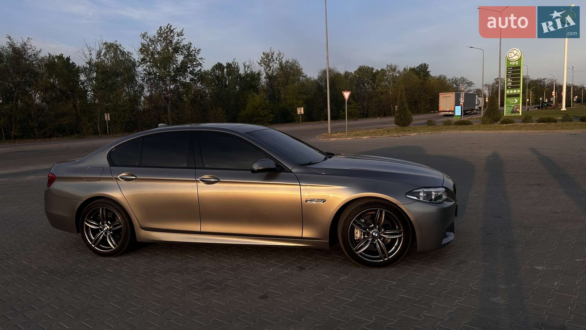 BMW 5 Series 2016 VIN WBA5B3C54GD549516 фото оголошення 21 з 36