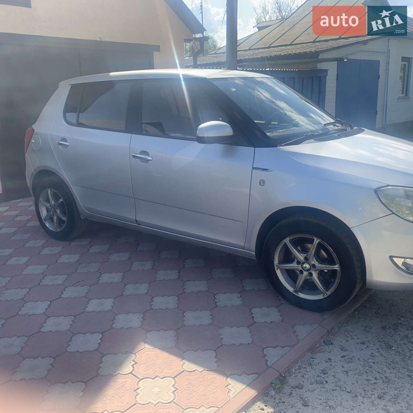 Skoda Fabia 2010 VIN TMBEC45J9BB501367 фото оголошення 2 з 25