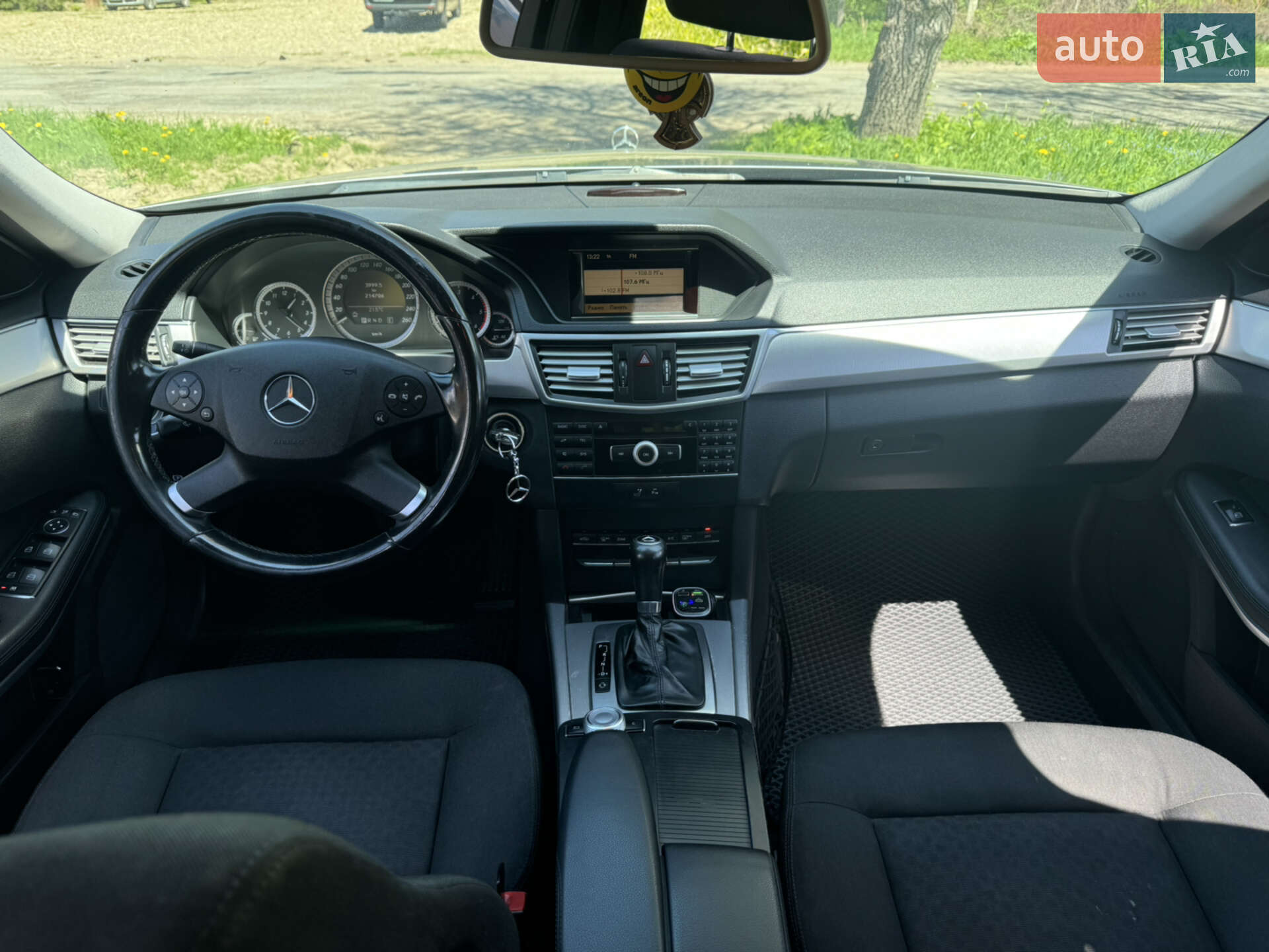 Mercedes-Benz E-Class 2011 VIN WDD2120021A443032 фото оголошення 5 з 8