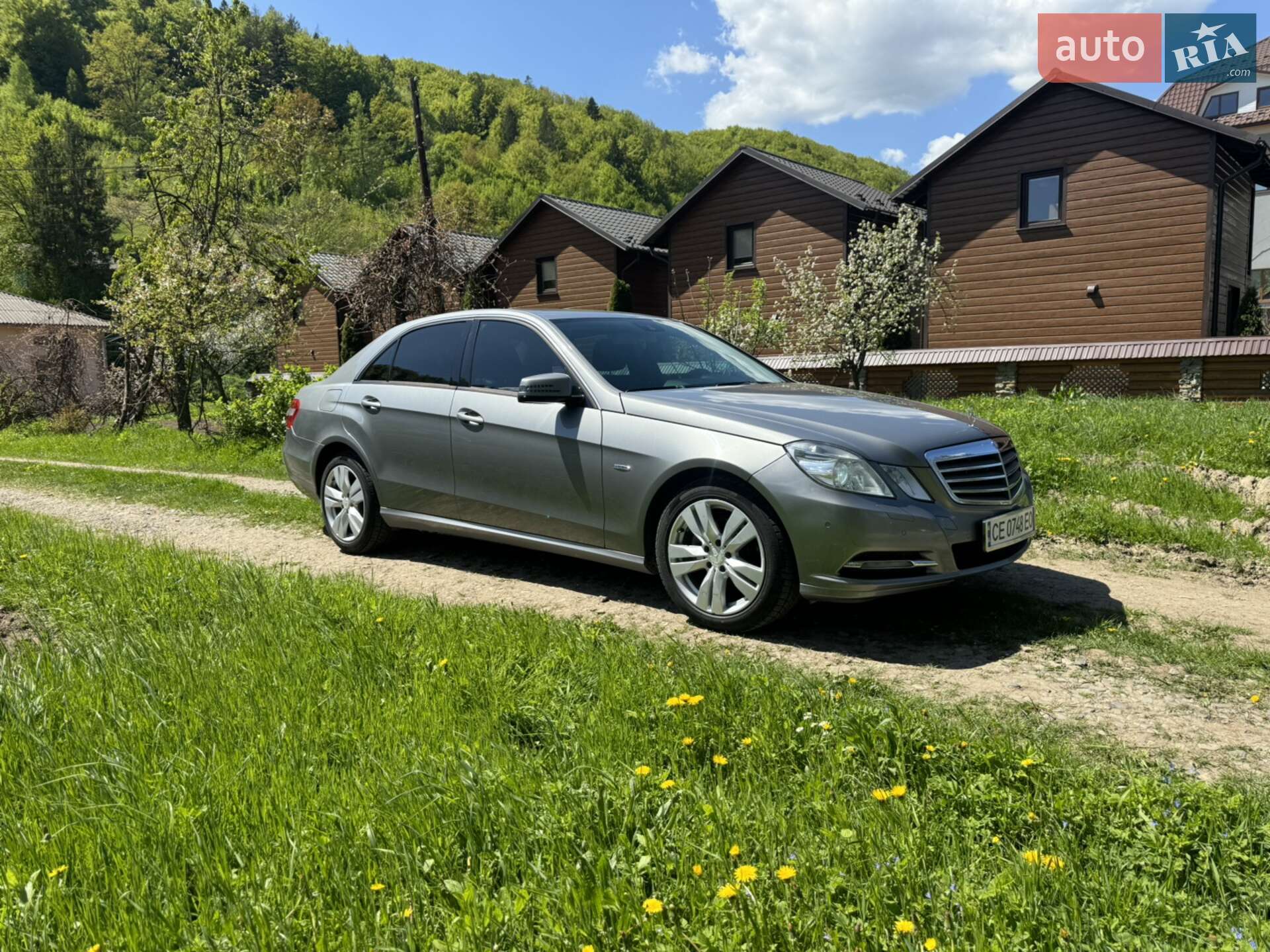 Mercedes-Benz E-Class 2011 VIN WDD2120021A443032 фото оголошення 2 з 8