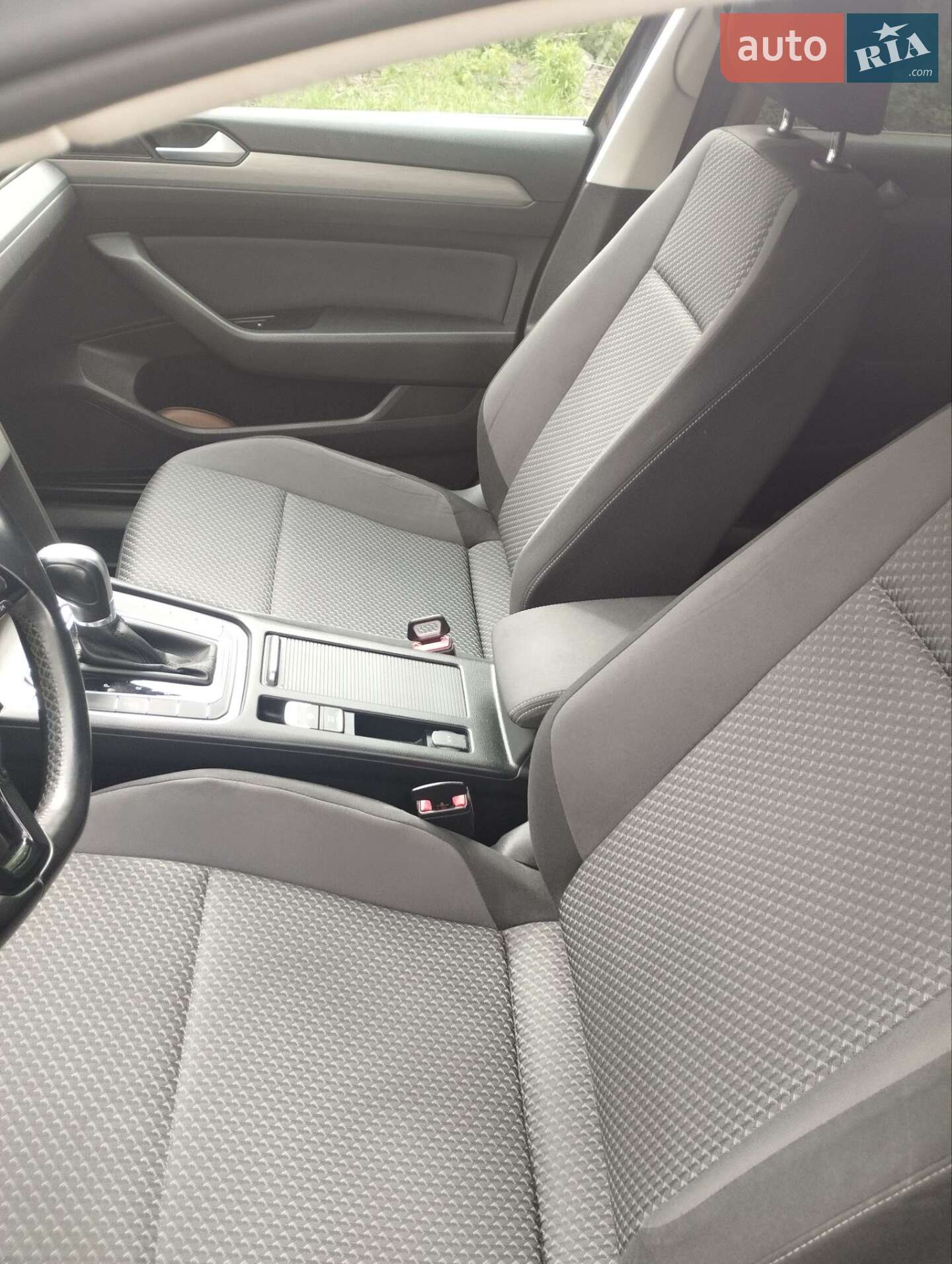 Volkswagen Passat 2016 VIN WVWZZZ3CZHE121995 фото оголошення 17 з 19
